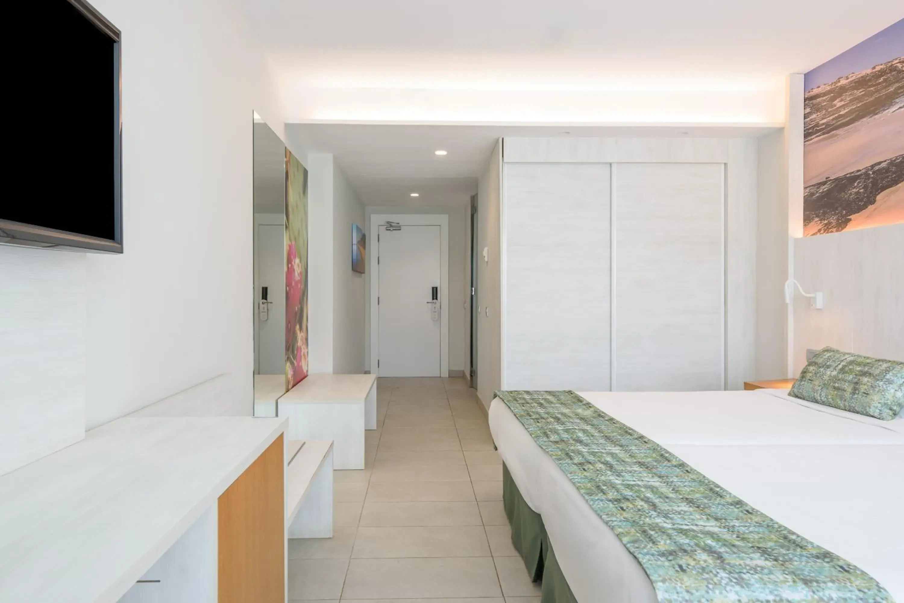 Standard Double Room in FERGUS Cactus Garden Standard Double Room in FERGUS Cactus Garden