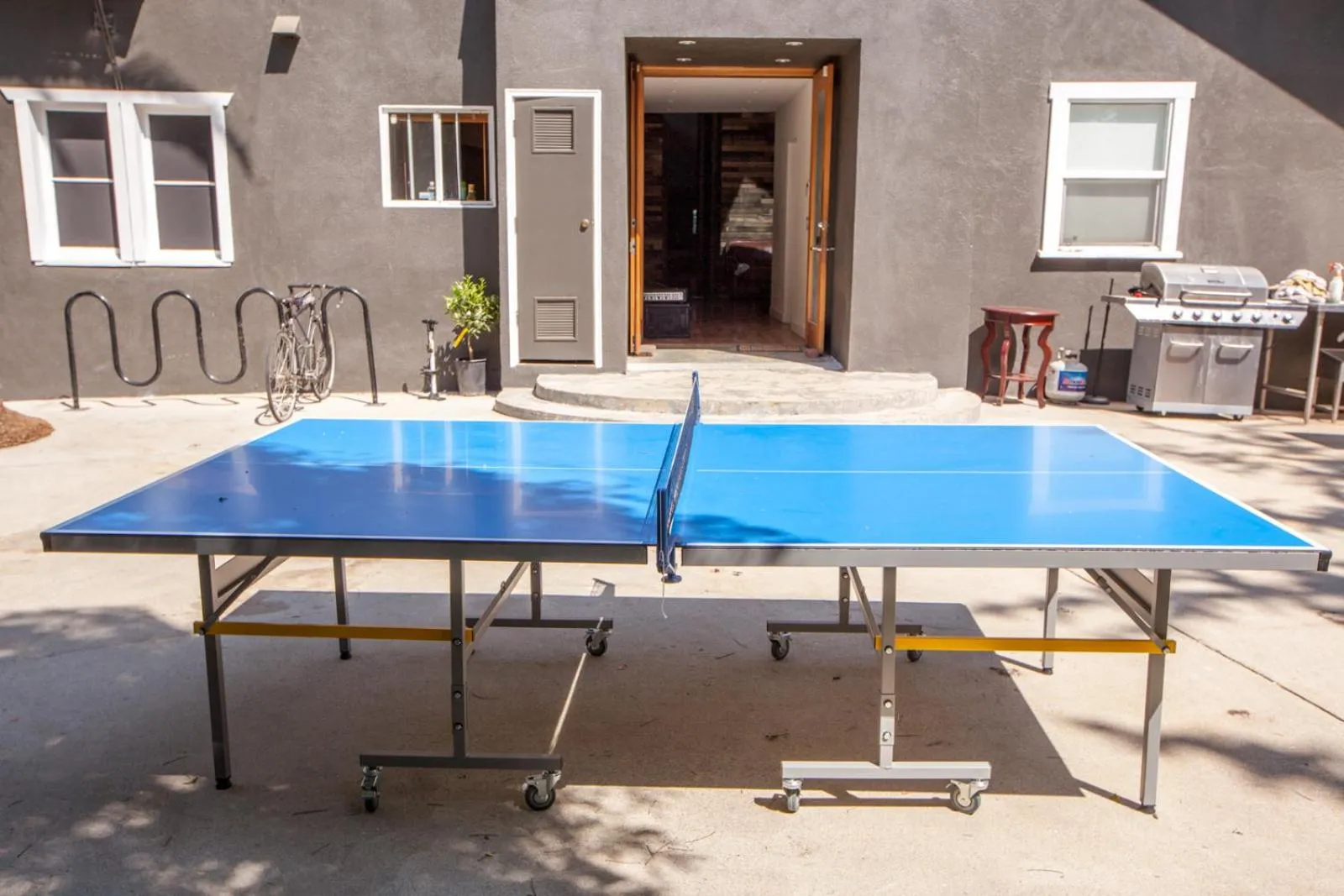 Patio, Table Tennis in PodShare Venice