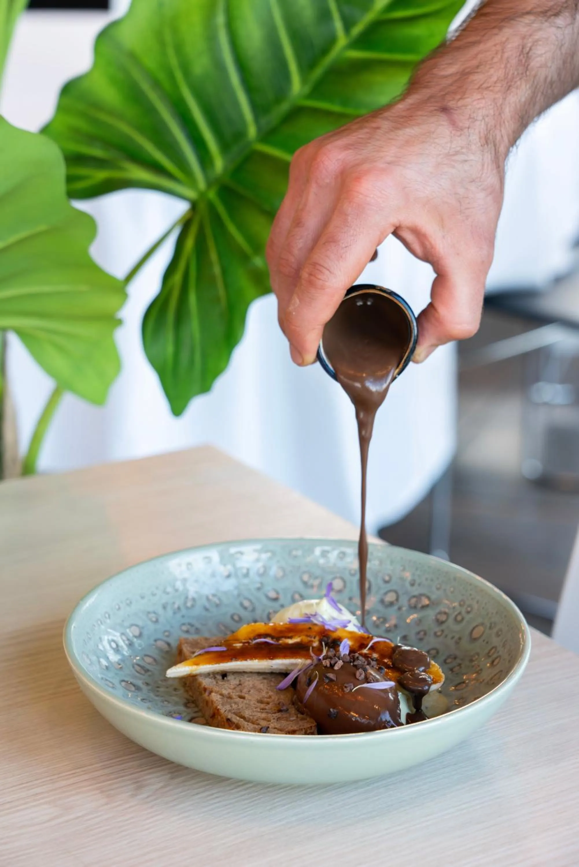 Restaurant/places to eat in Hotel Les Suites - Domaine de Crécy