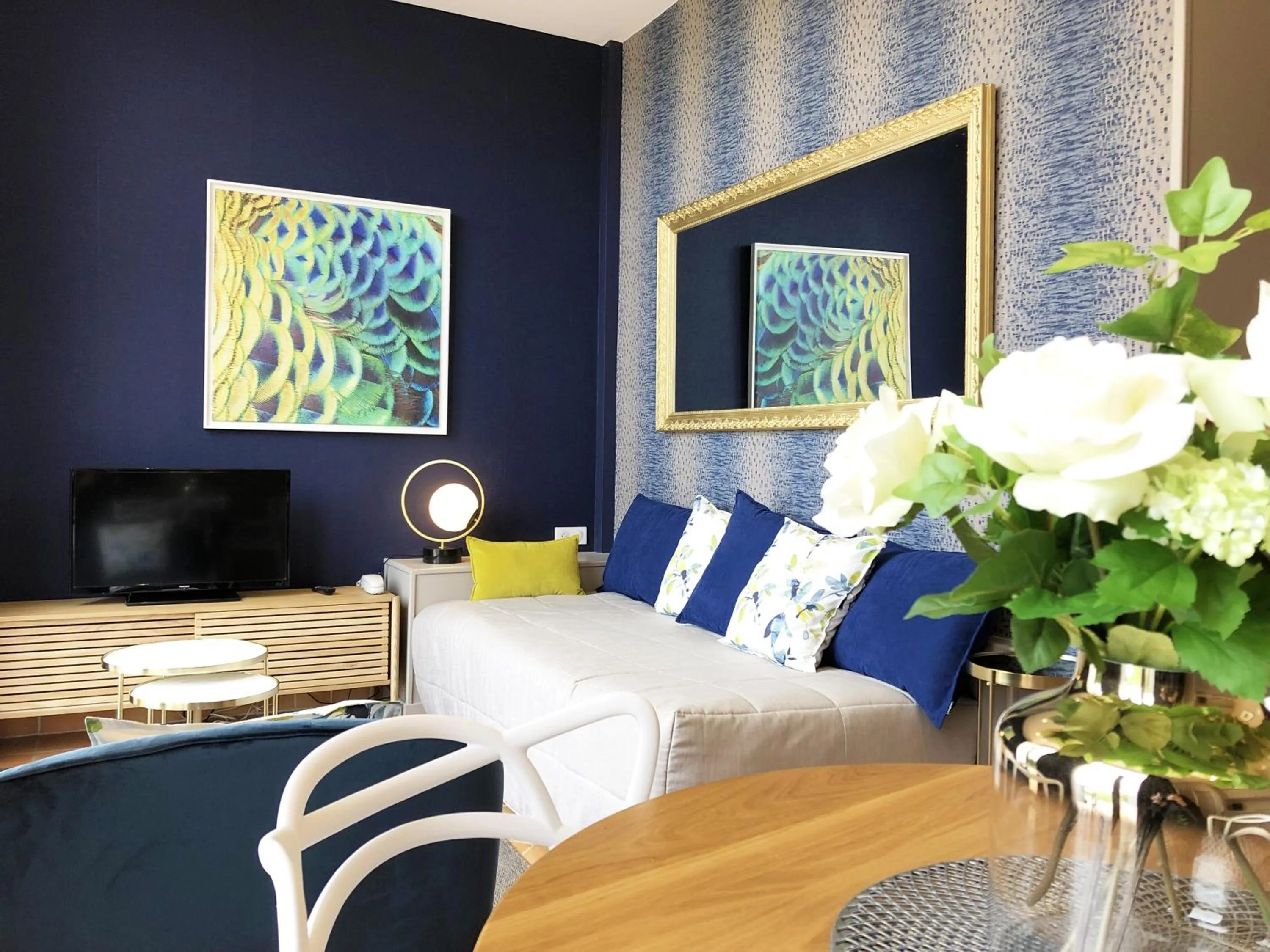 Bed in Hotel Les Suites - Domaine de Crécy