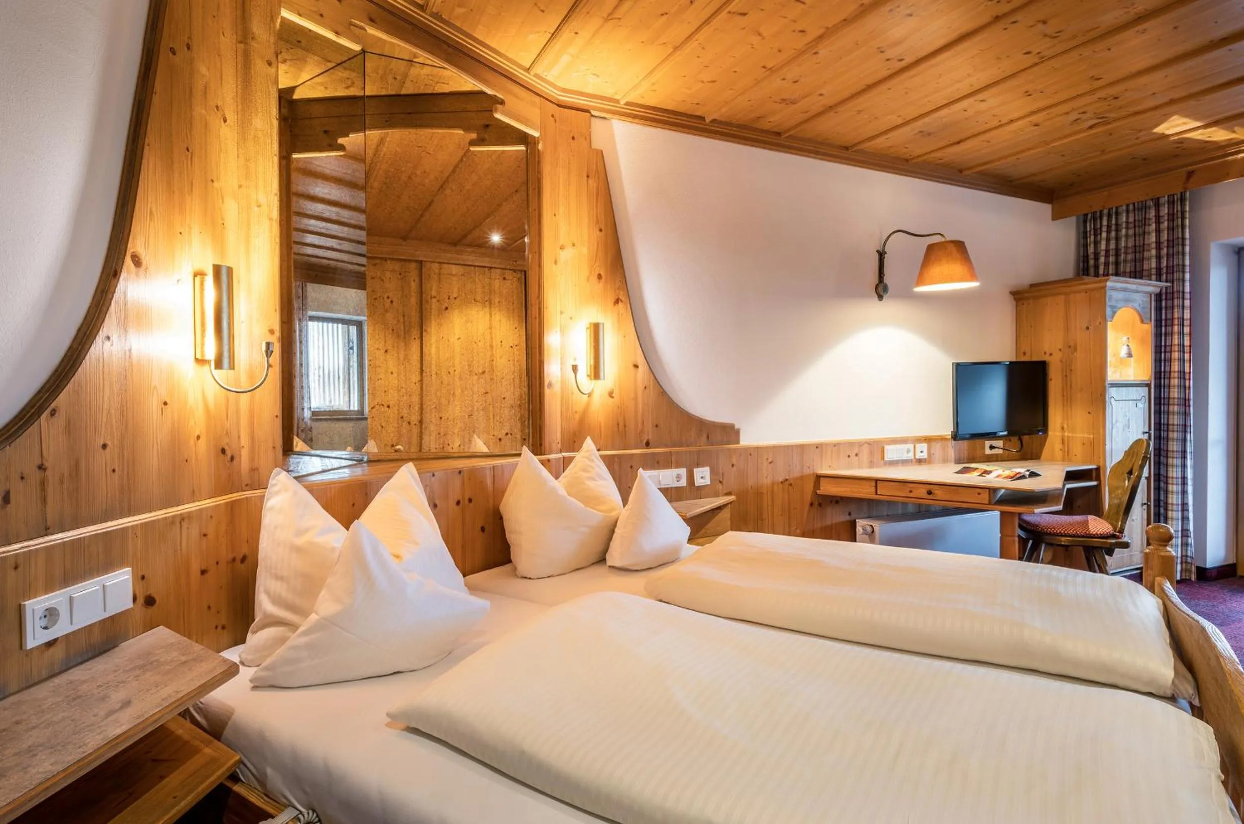 Bed in Hotel am Haslinger Hof