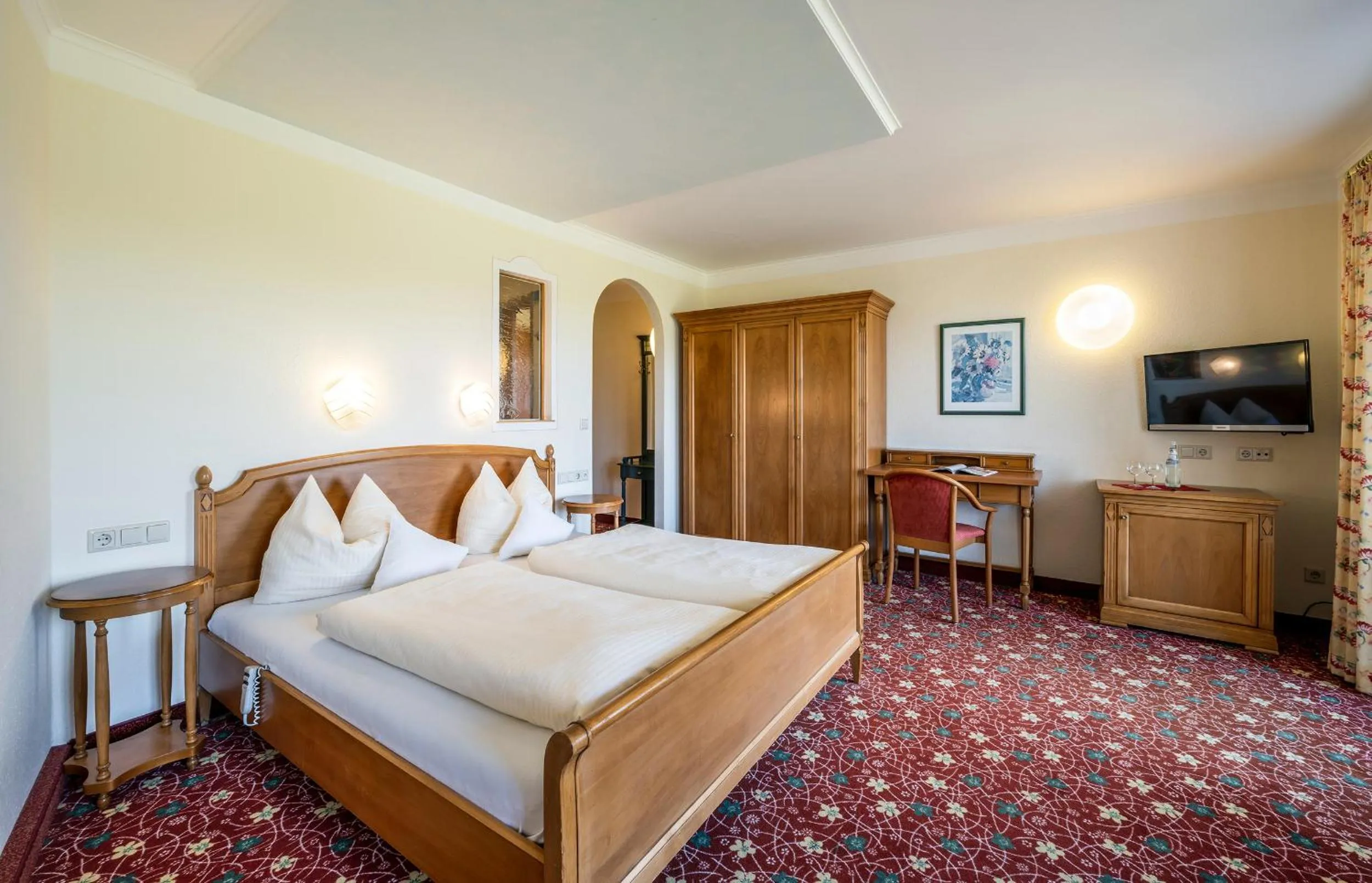 Photo of the whole room, Bed in Hotel am Haslinger Hof