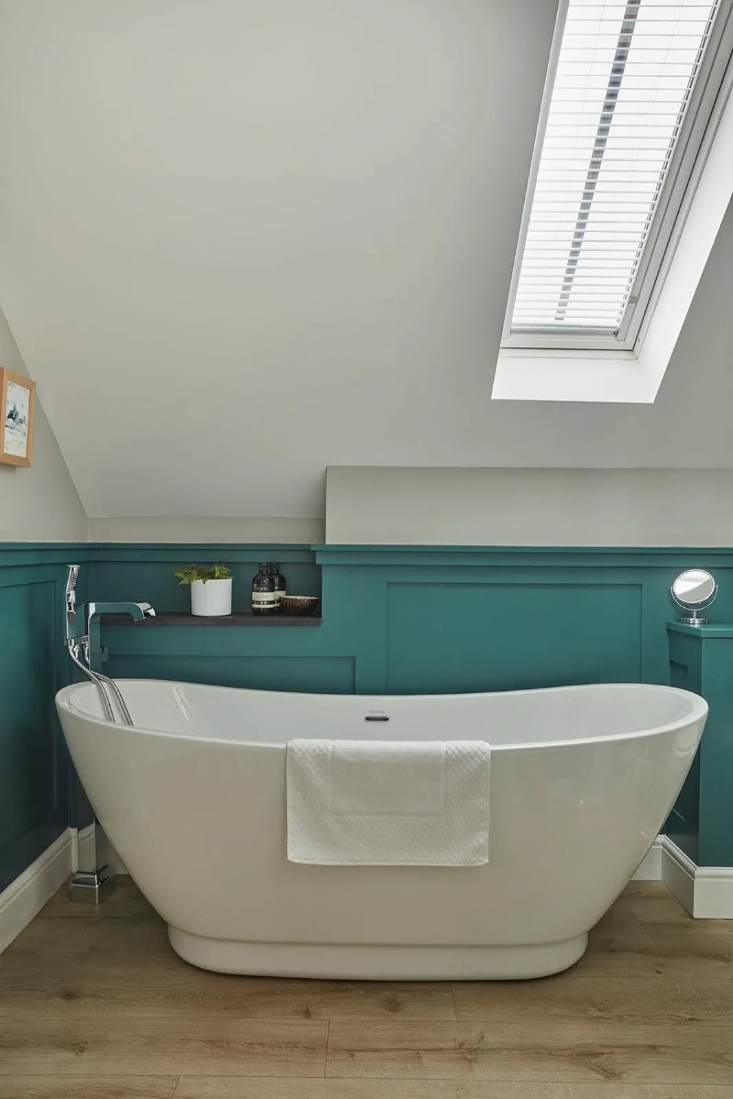 Bathroom in Cliff Farmhouse B&B Suites