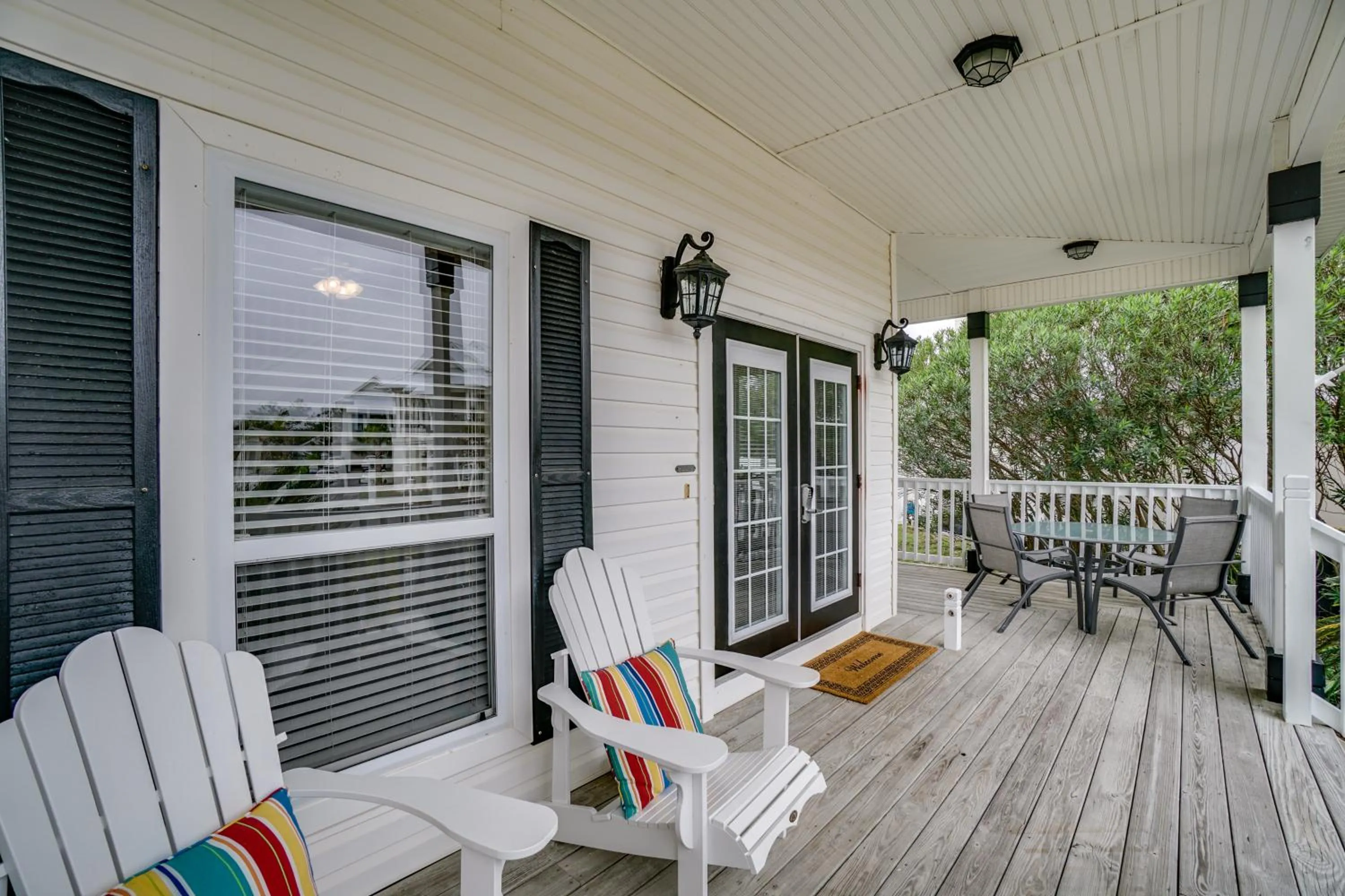 Facade/entrance in 30A Beach House - Walking on Sunshine
