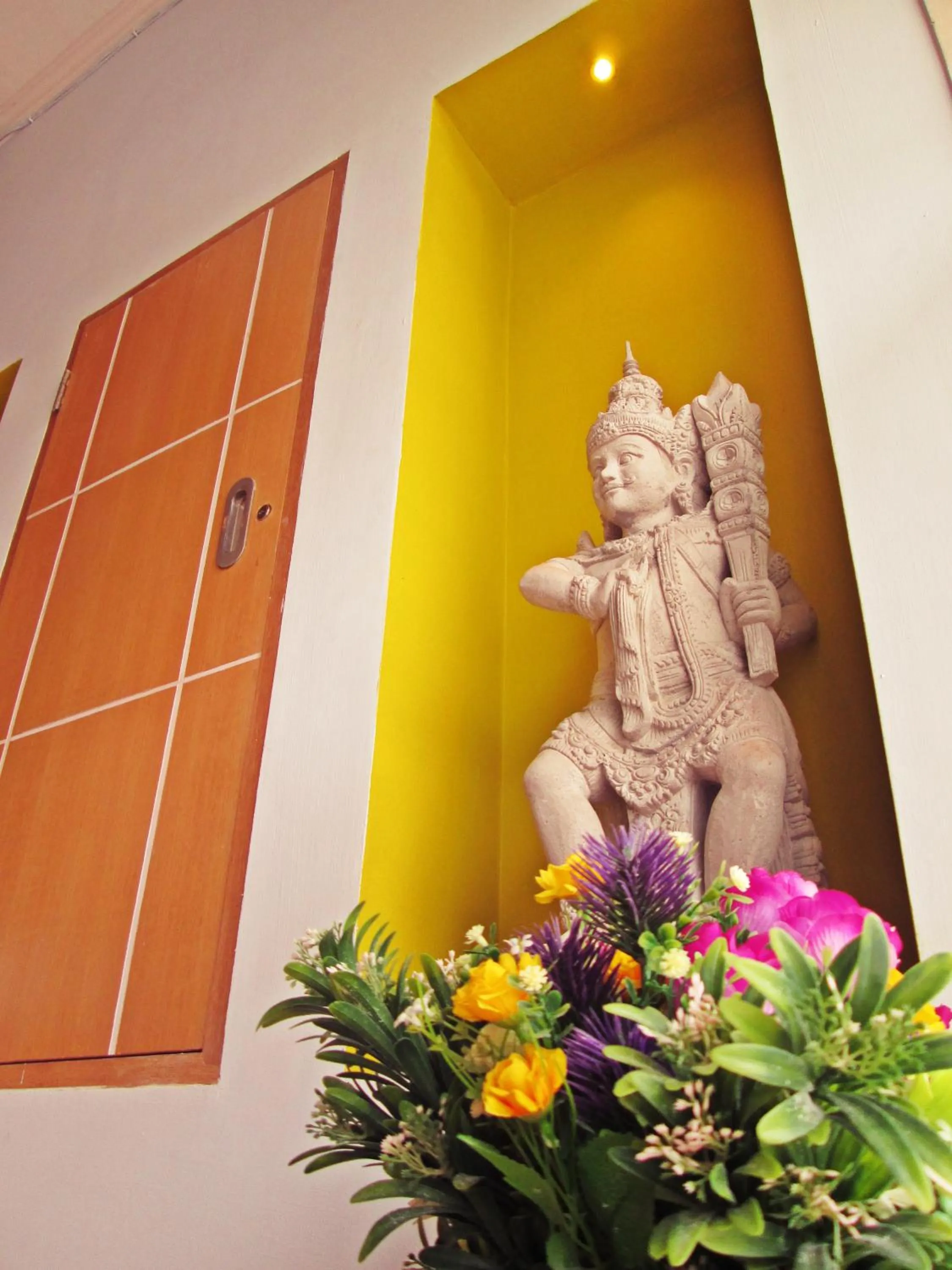 Lobby or reception in The Alley City Hotel