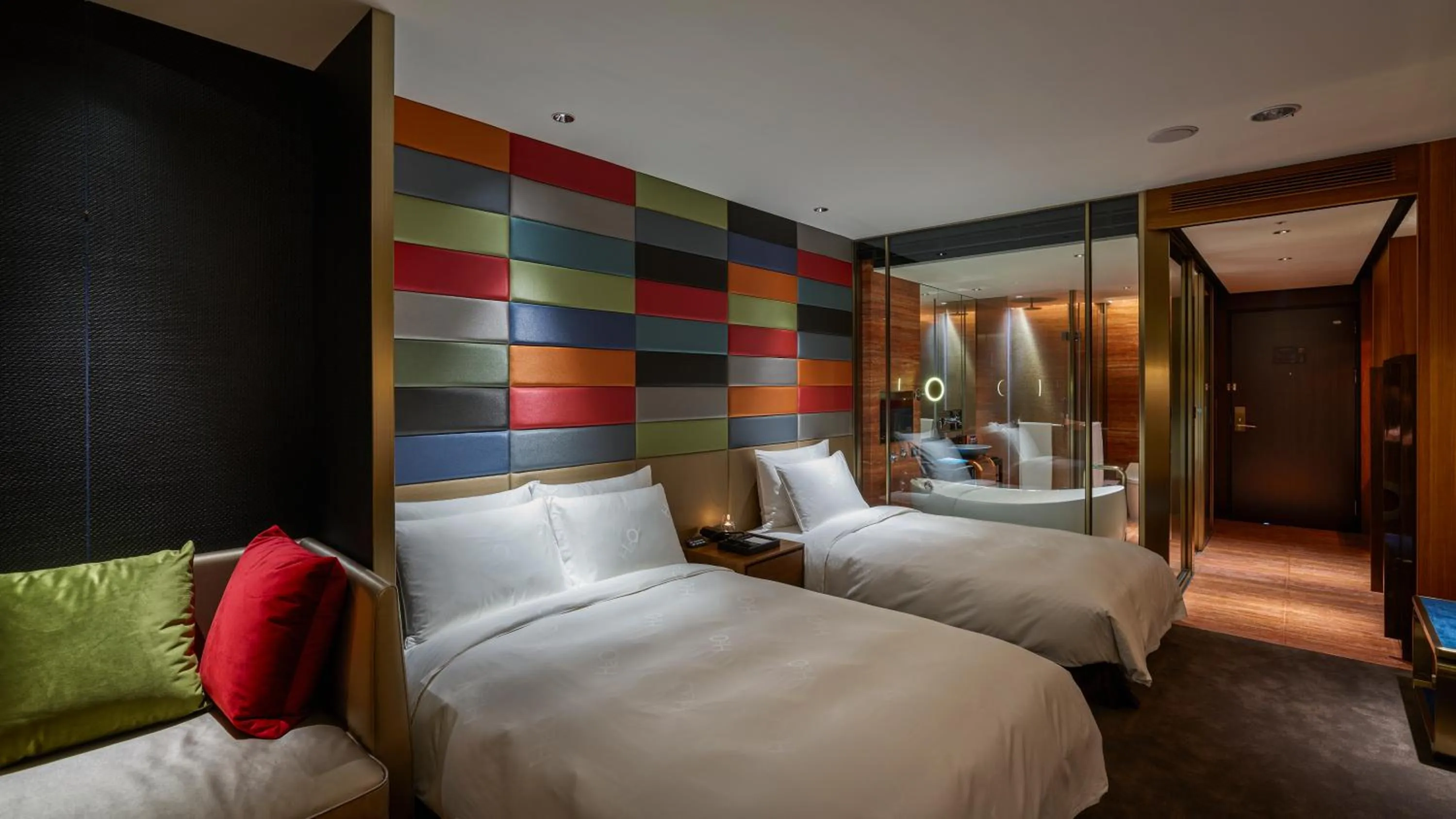 Bedroom, Bed in H2O HOTEL