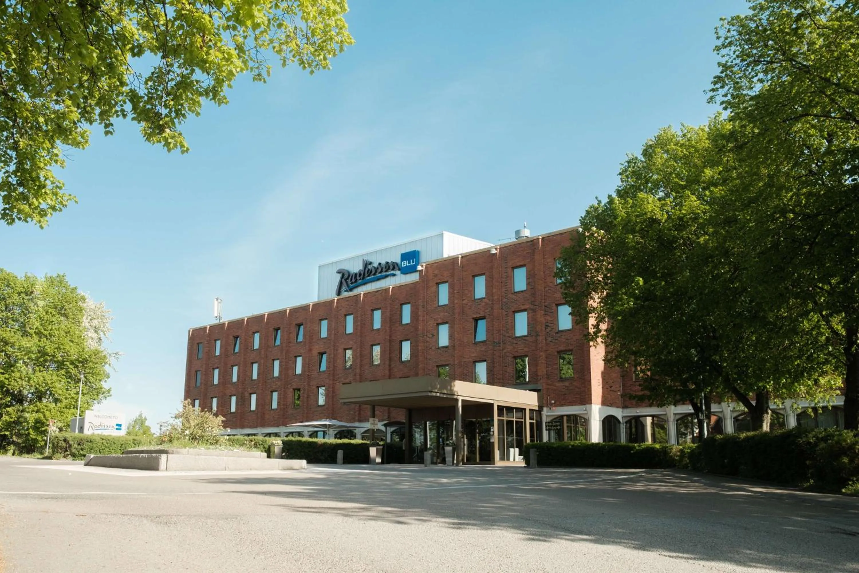 Property building in Radisson Blu Arlandia Hotel, Stockholm-Arlanda