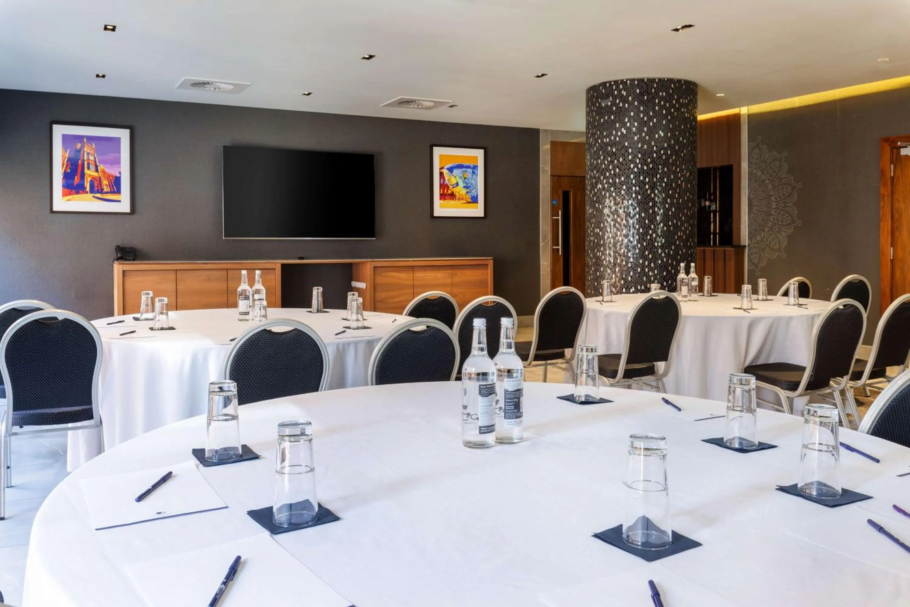 Meeting/conference room in DoubleTree by Hilton Belfast City Ten Square
