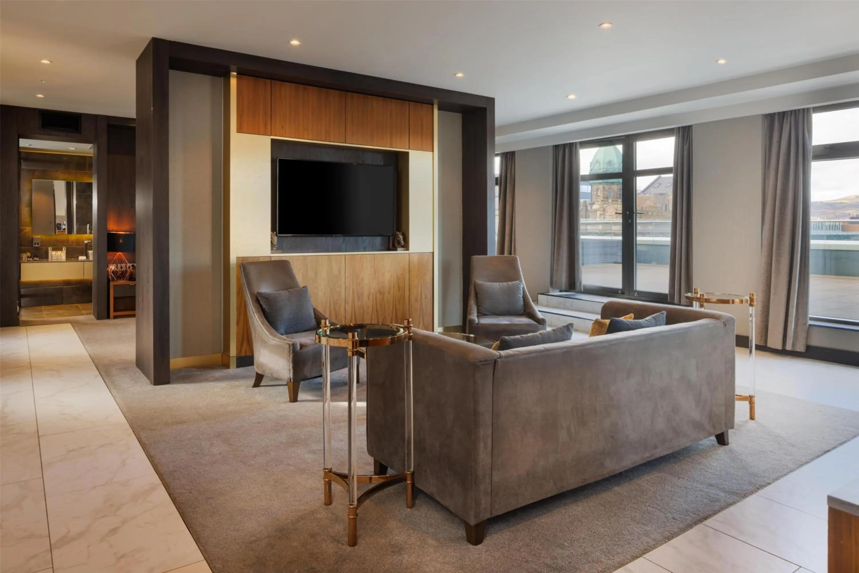 Living room in DoubleTree by Hilton Belfast City Ten Square