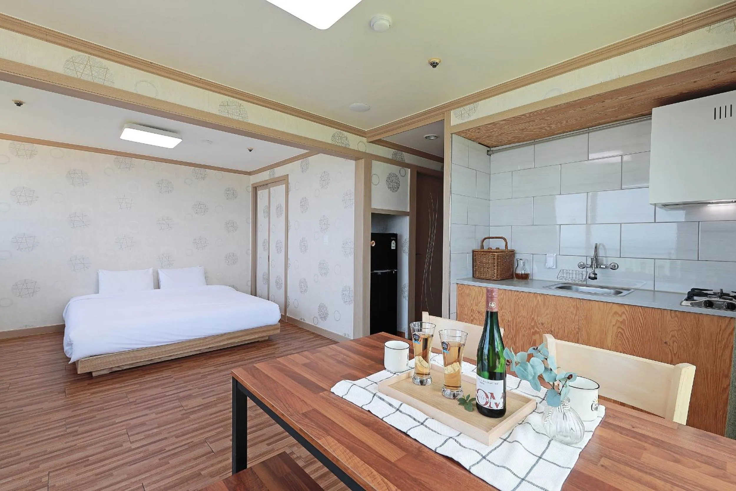 Bedroom in Ocean 2 You Resort Seorak Beach Hotel & Condo