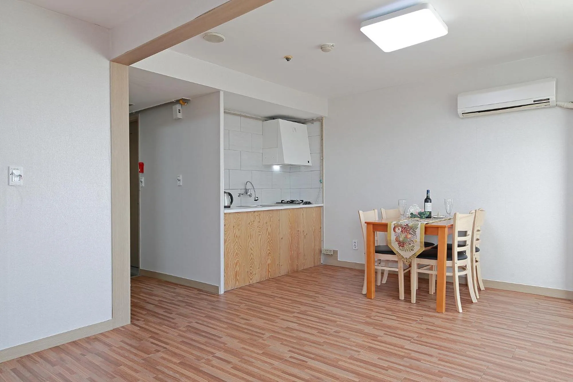 Kitchen or kitchenette, Kitchen/Kitchenette in Ocean 2 You Resort Seorak Beach Hotel & Condo