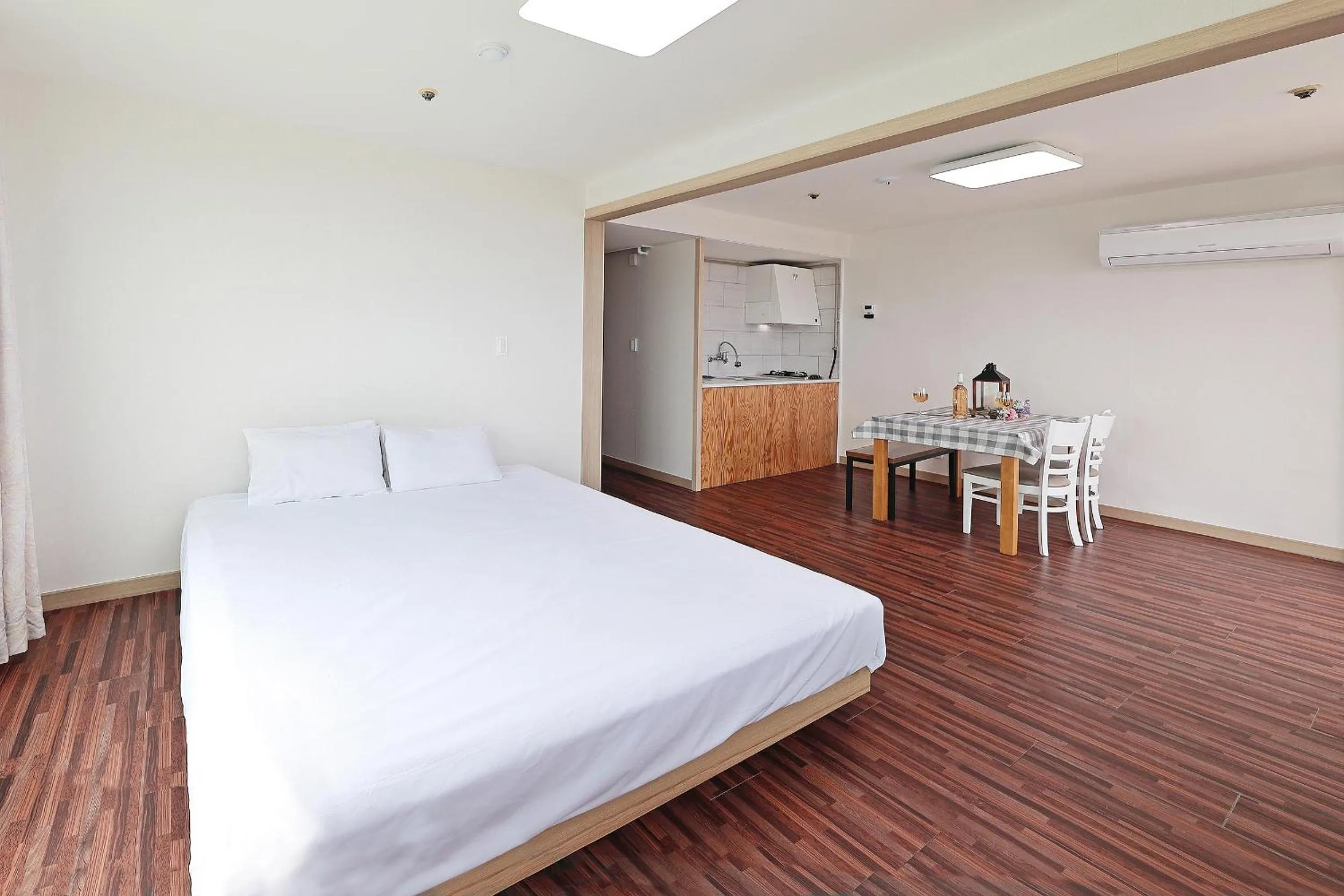 Bed in Ocean 2 You Resort Seorak Beach Hotel & Condo