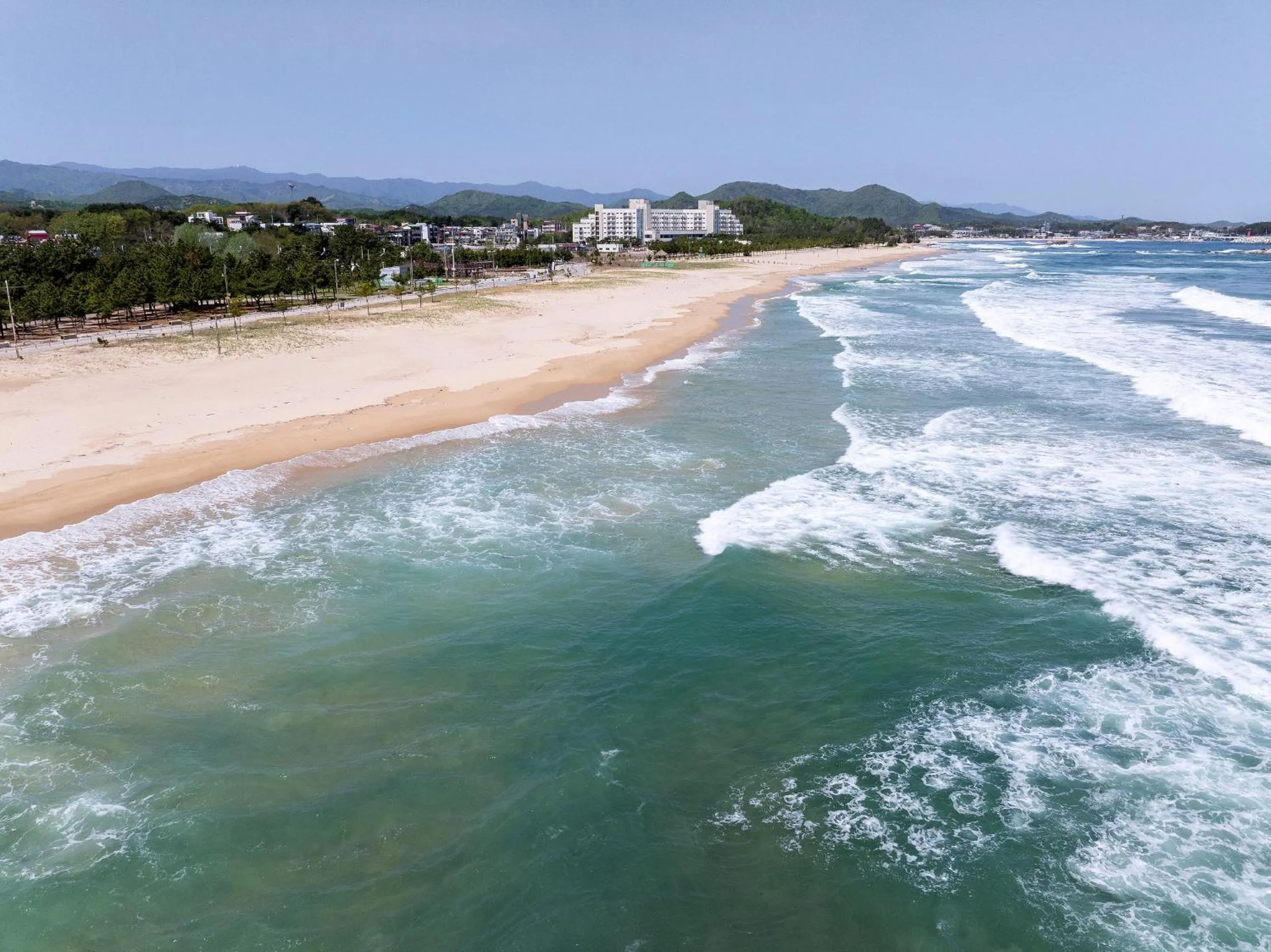 Neighbourhood, Beach in Ocean 2 You Resort Seorak Beach Hotel & Condo