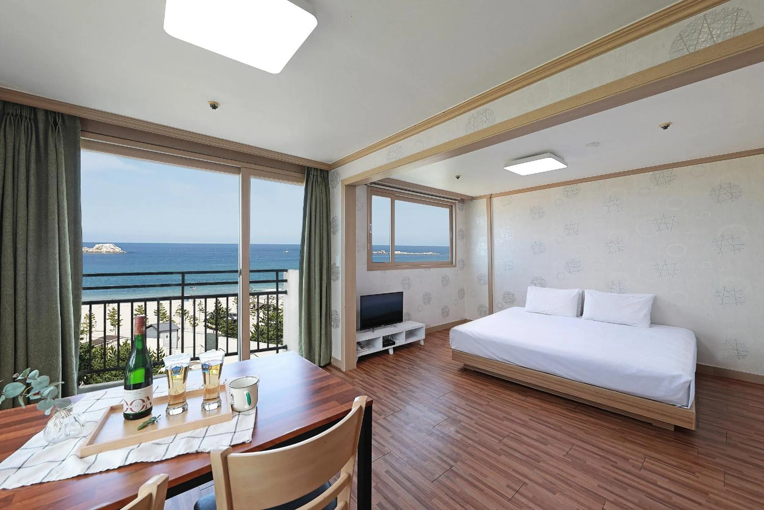 Bedroom in Ocean 2 You Resort Seorak Beach Hotel & Condo