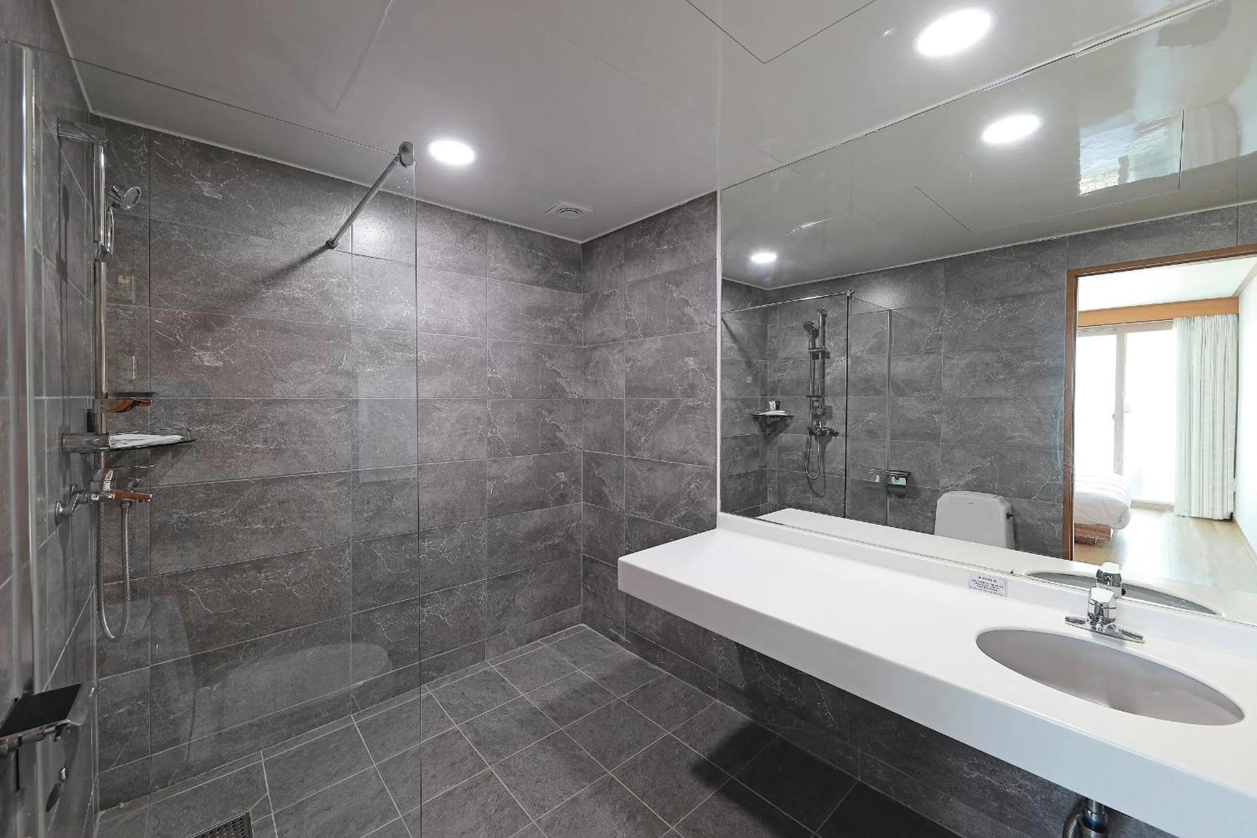 Bathroom in Ocean 2 You Resort Seorak Beach Hotel & Condo