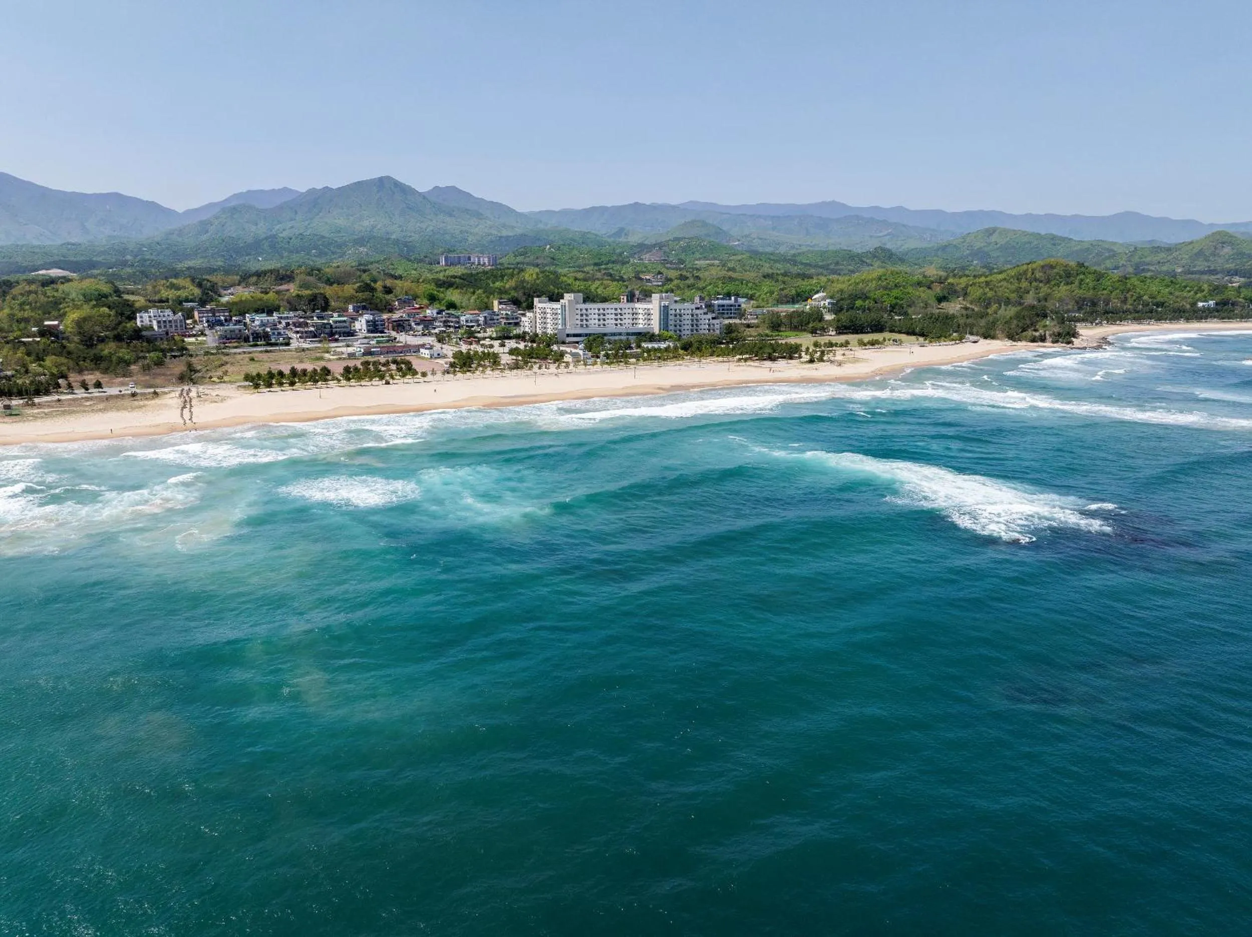 Neighbourhood, Beach in Ocean 2 You Resort Seorak Beach Hotel & Condo