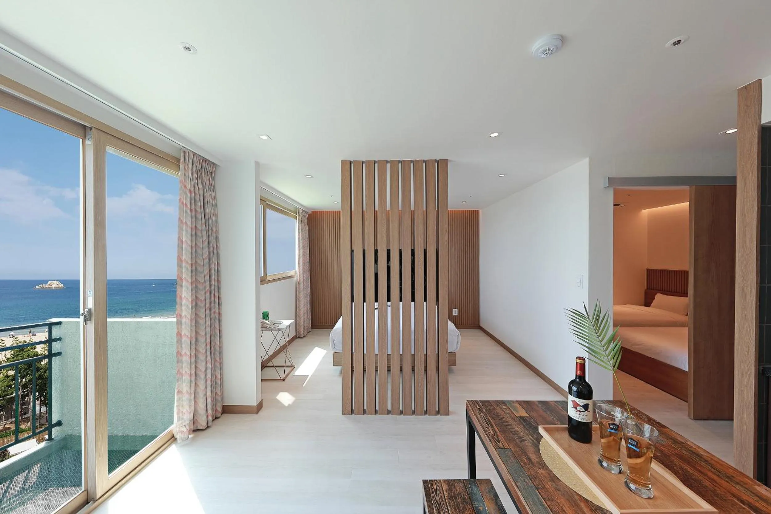 Living room in Ocean 2 You Resort Seorak Beach Hotel & Condo