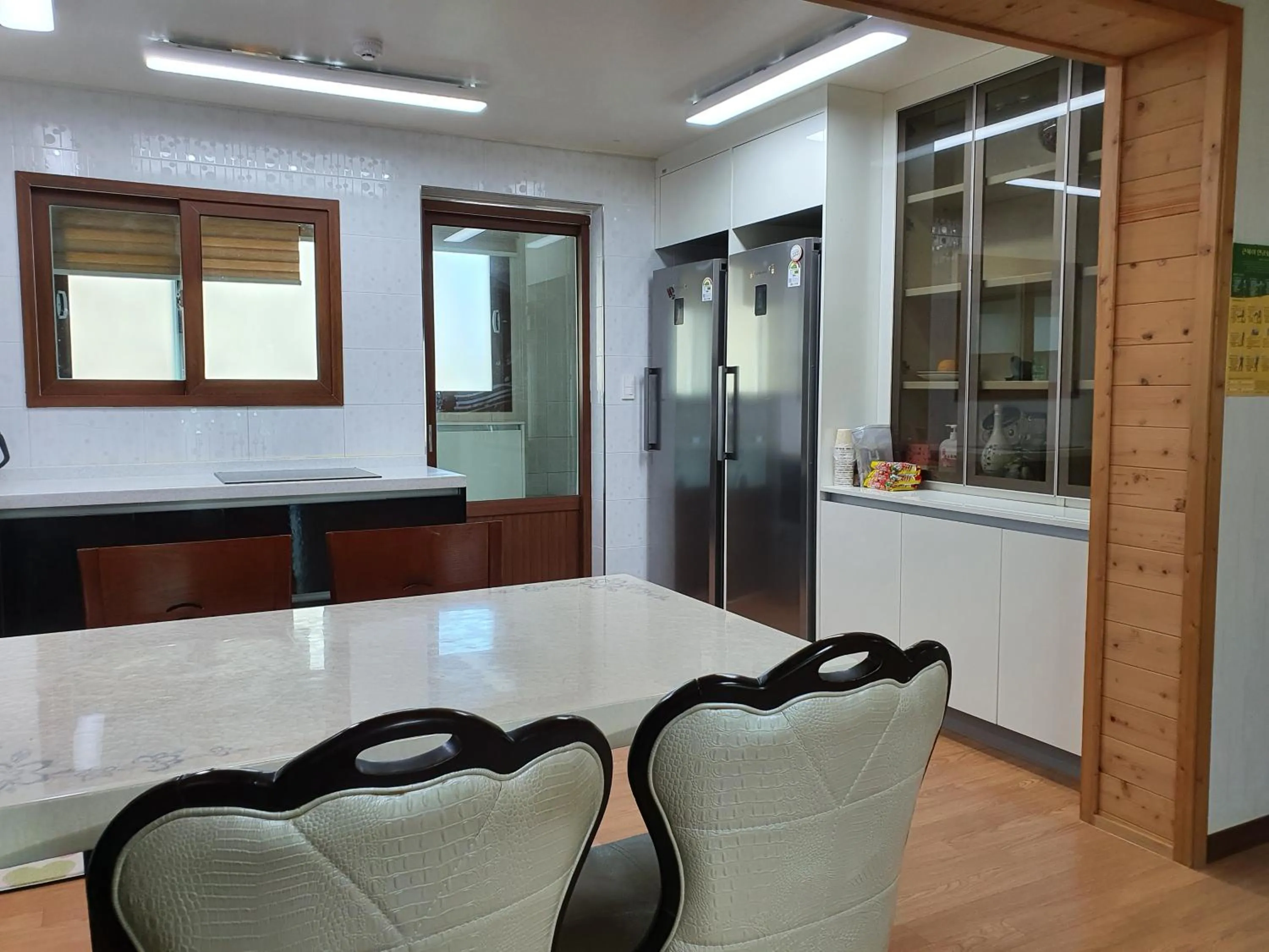 Kitchen or kitchenette in Oasis Pension