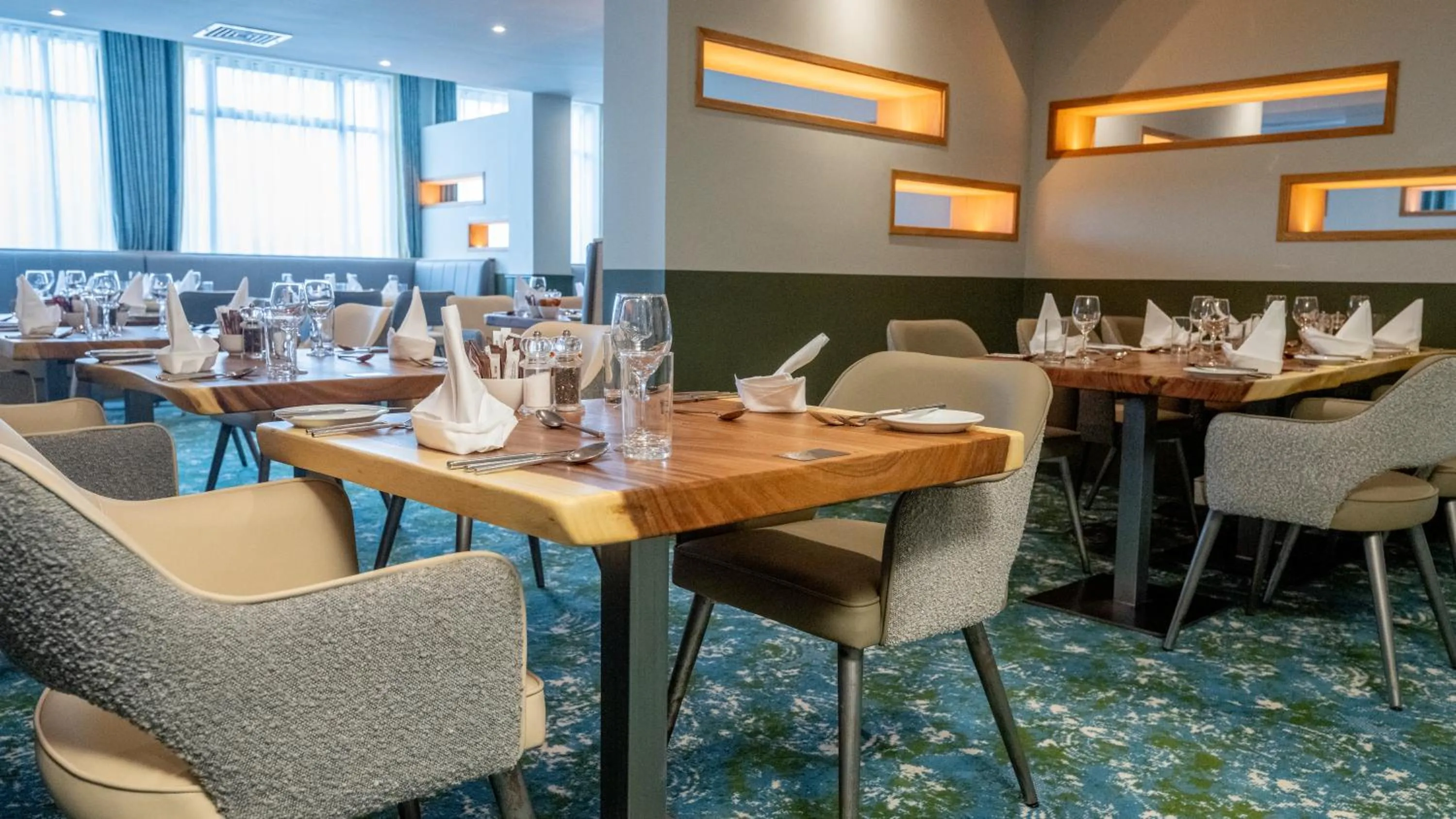 Restaurant/places to eat in The Kenmare Bay Hotel & Luxury Lodges Resort