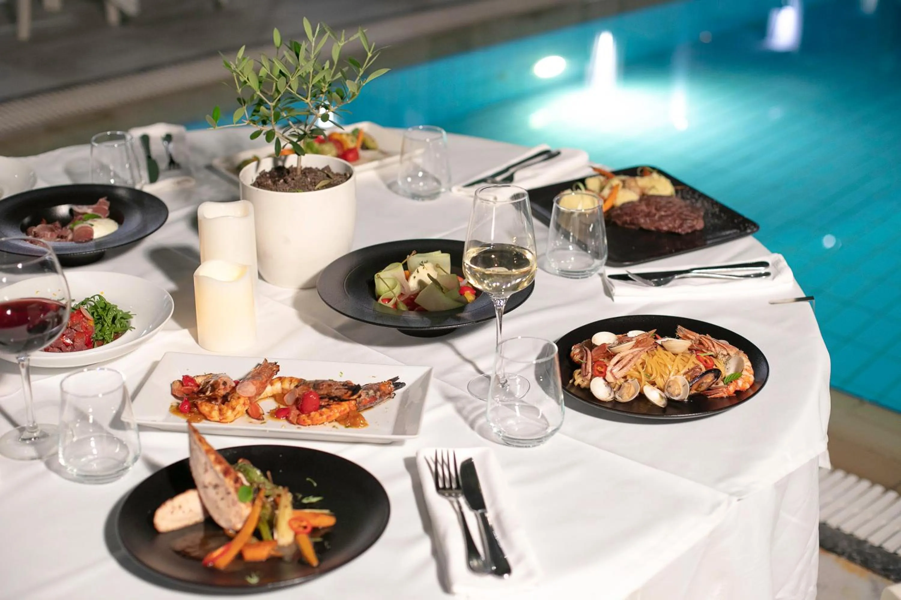 Dinner in La Piscine Art Hotel, Philian Hotels and Resorts
