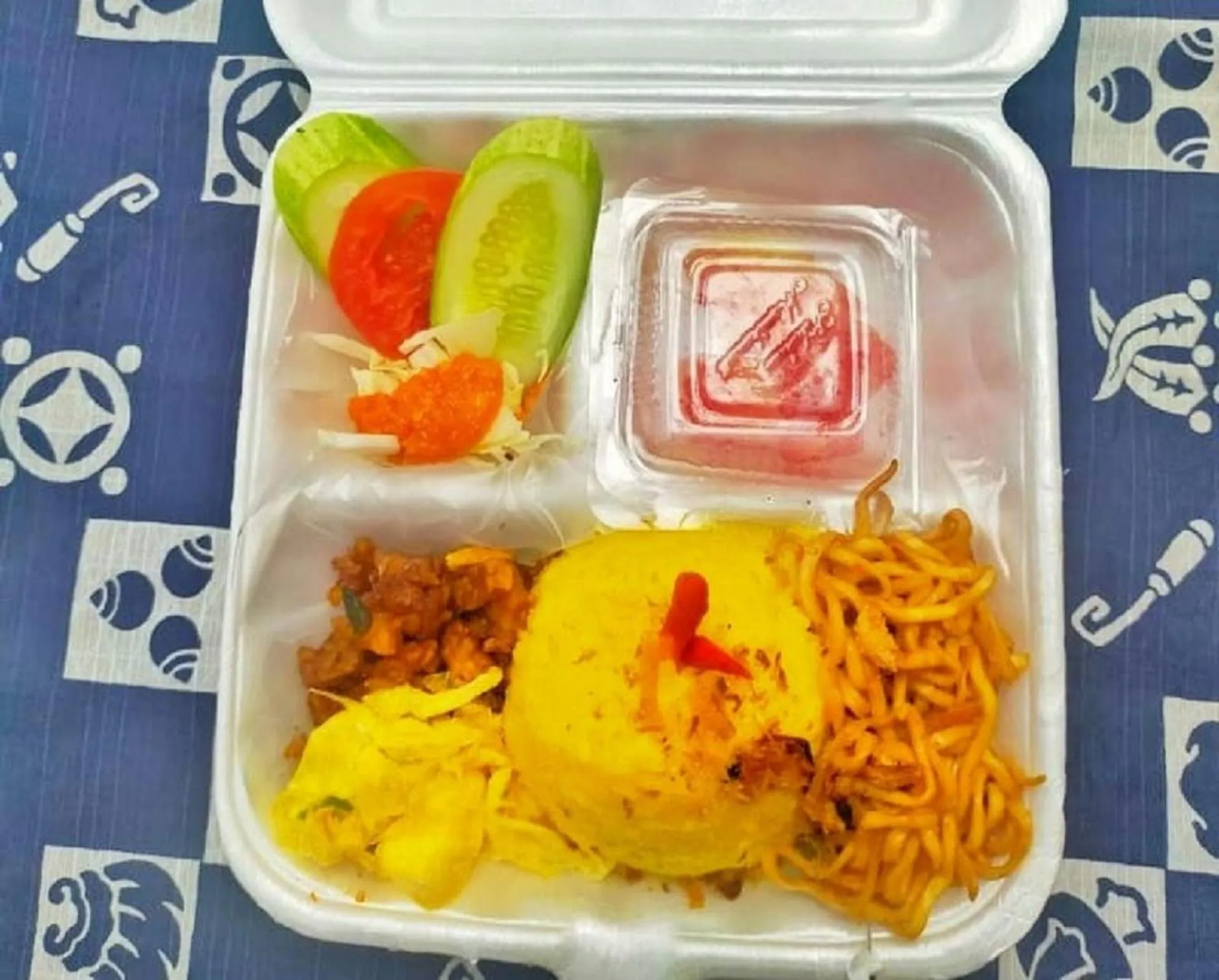 Breakfast in Urbanest Inn House TB Simatupang