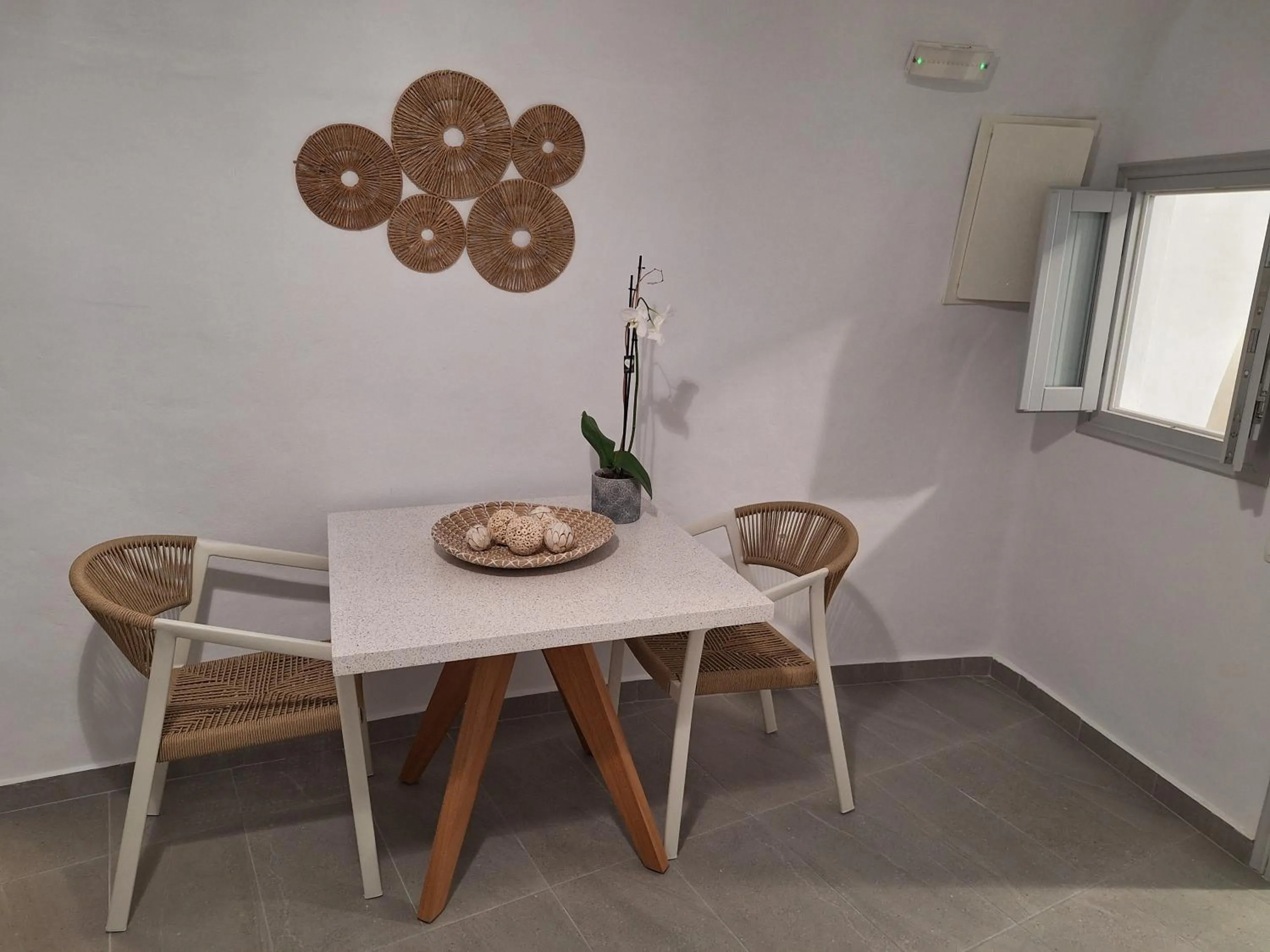 Seating area in Anamnesis City Spa