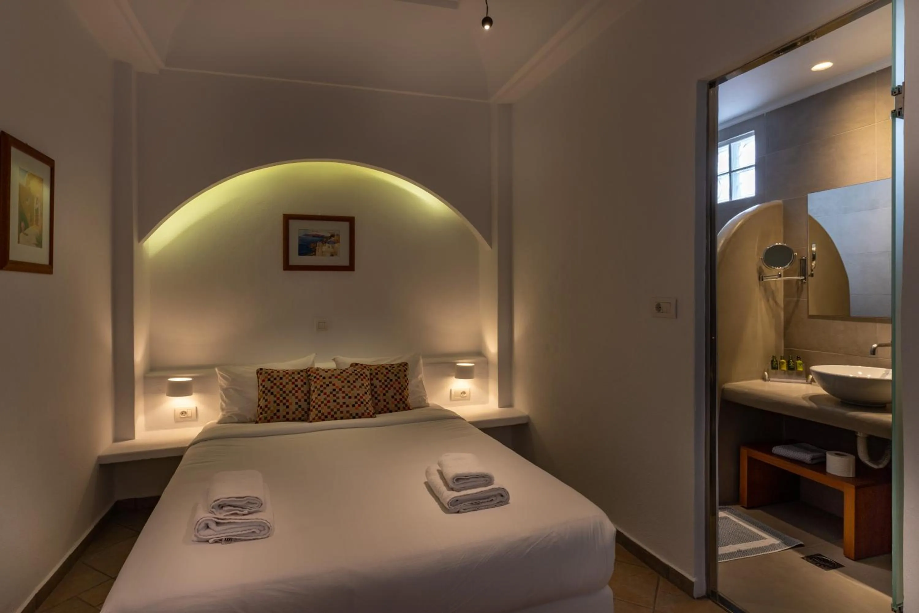 Bed in Anamnesis City Spa