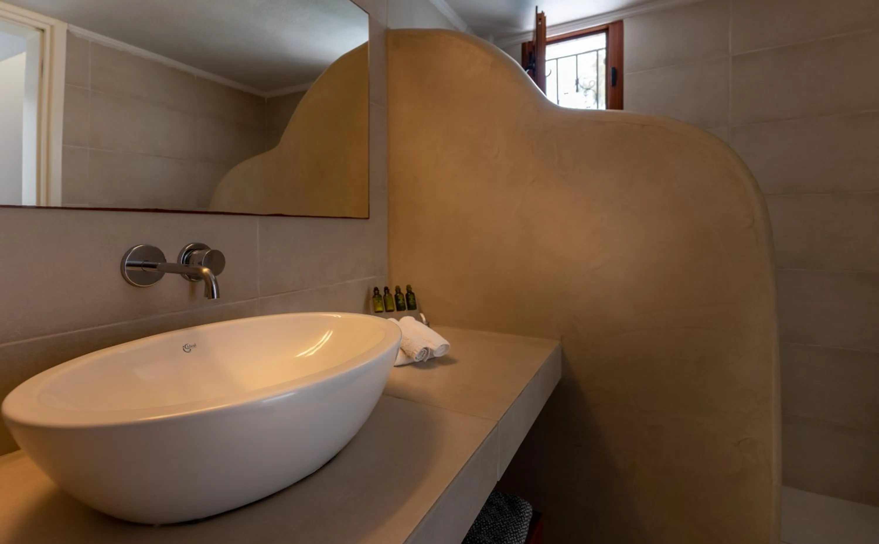 Bathroom in Anamnesis City Spa