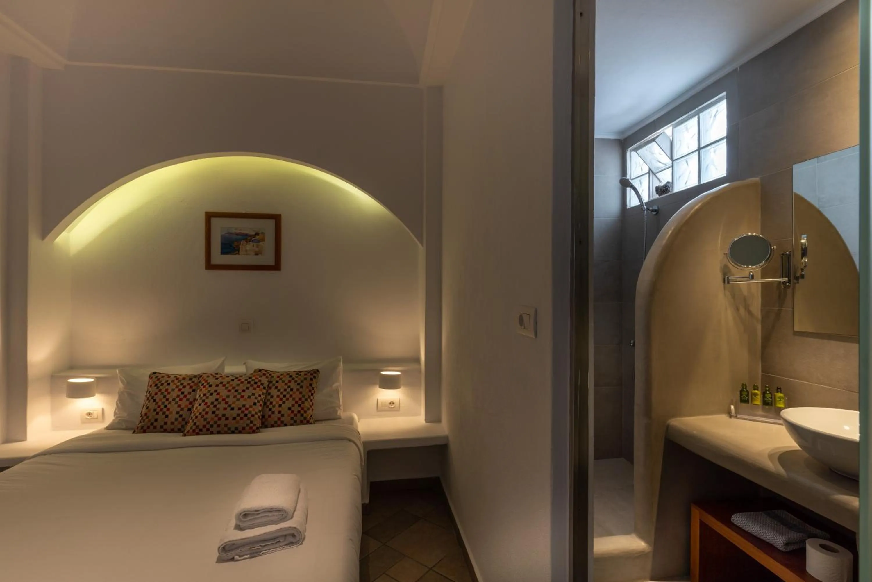 Bed in Anamnesis City Spa