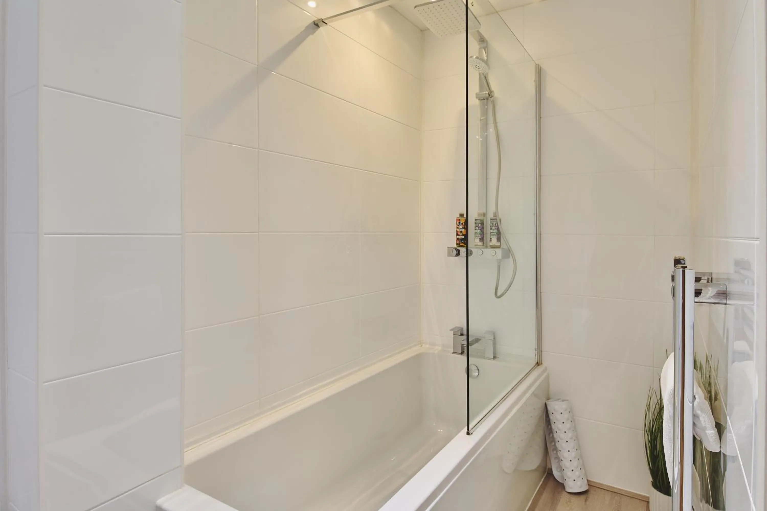 Bathroom in The Lansdowne Guest House