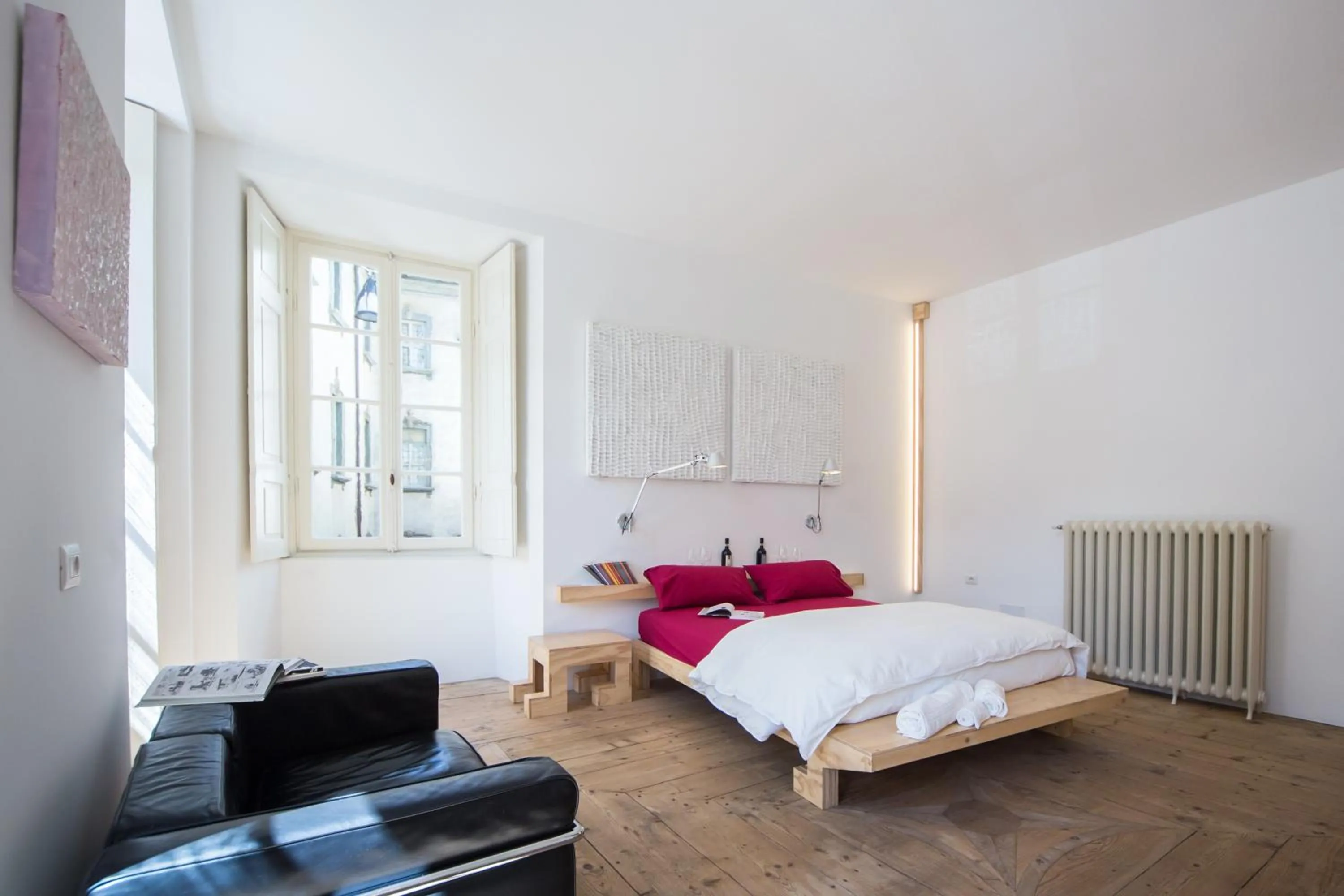 Photo of the whole room, Bed in winebnb