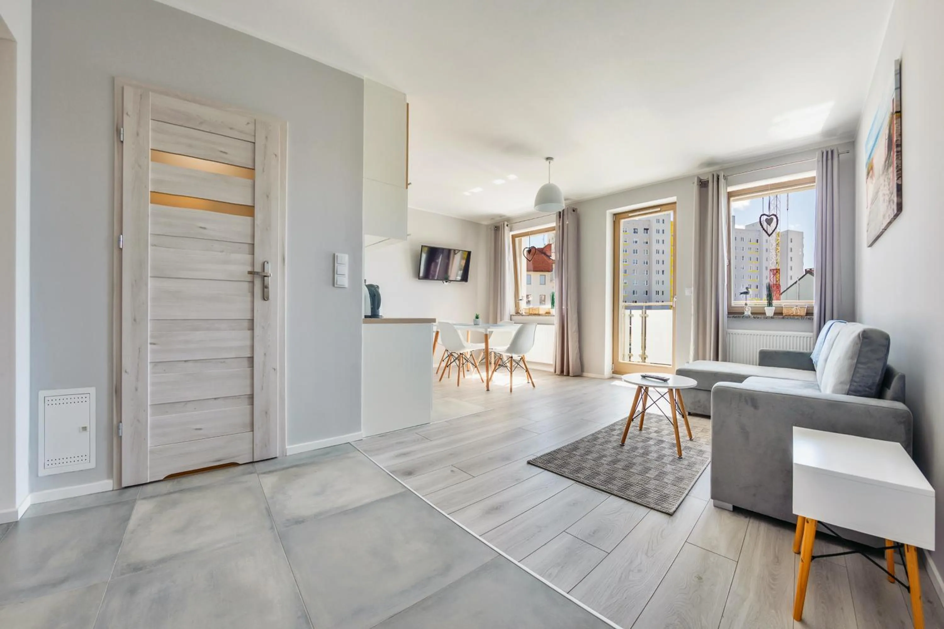 TV and multimedia in Kwartał Róży Wiatrów, Sun & Snow