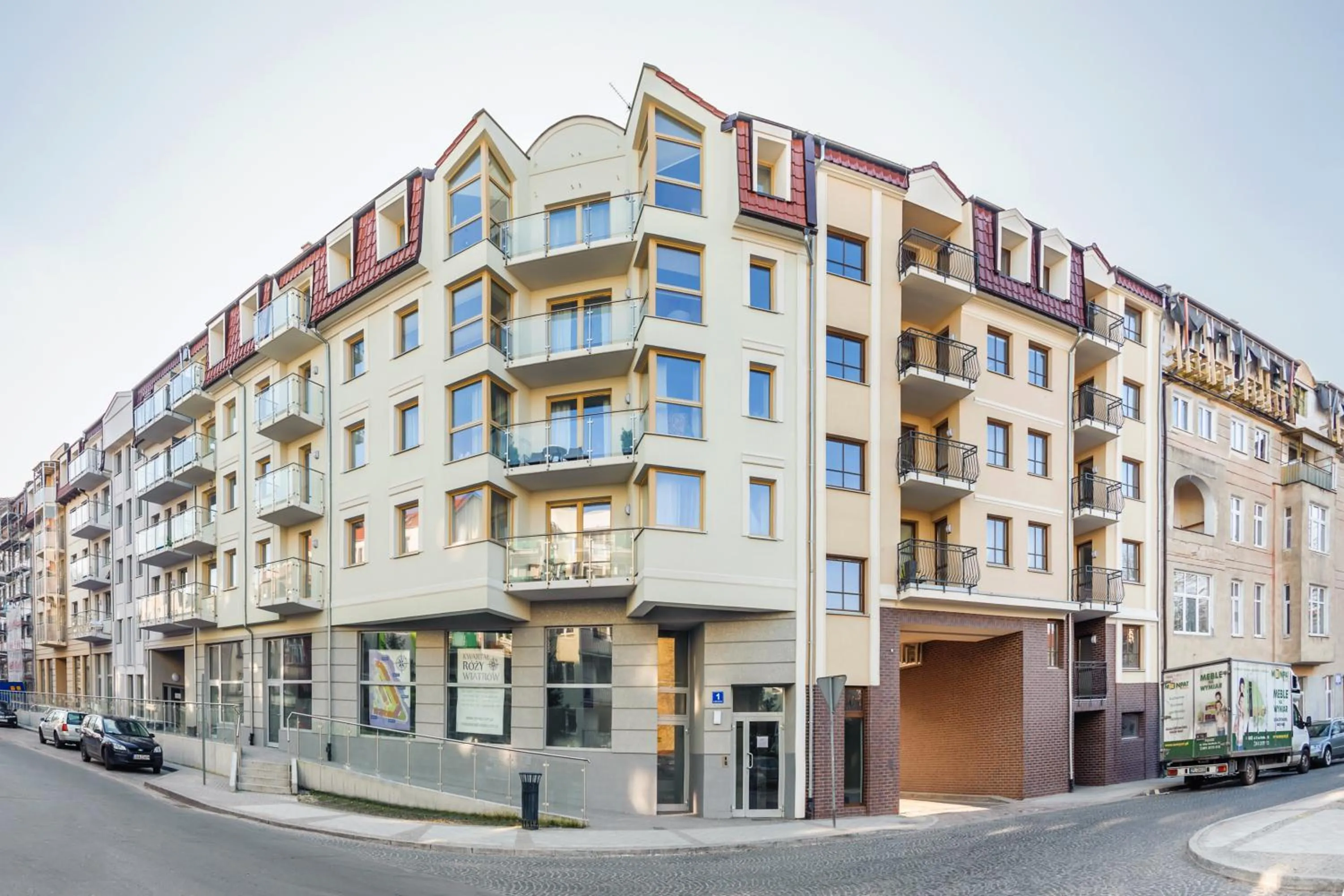 Property building in Kwartał Róży Wiatrów, Sun & Snow
