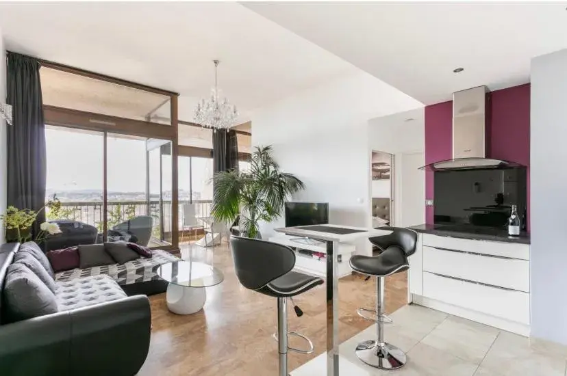 Loft Triangle comedie, Parking free Loft Triangle comedie, Parking free
