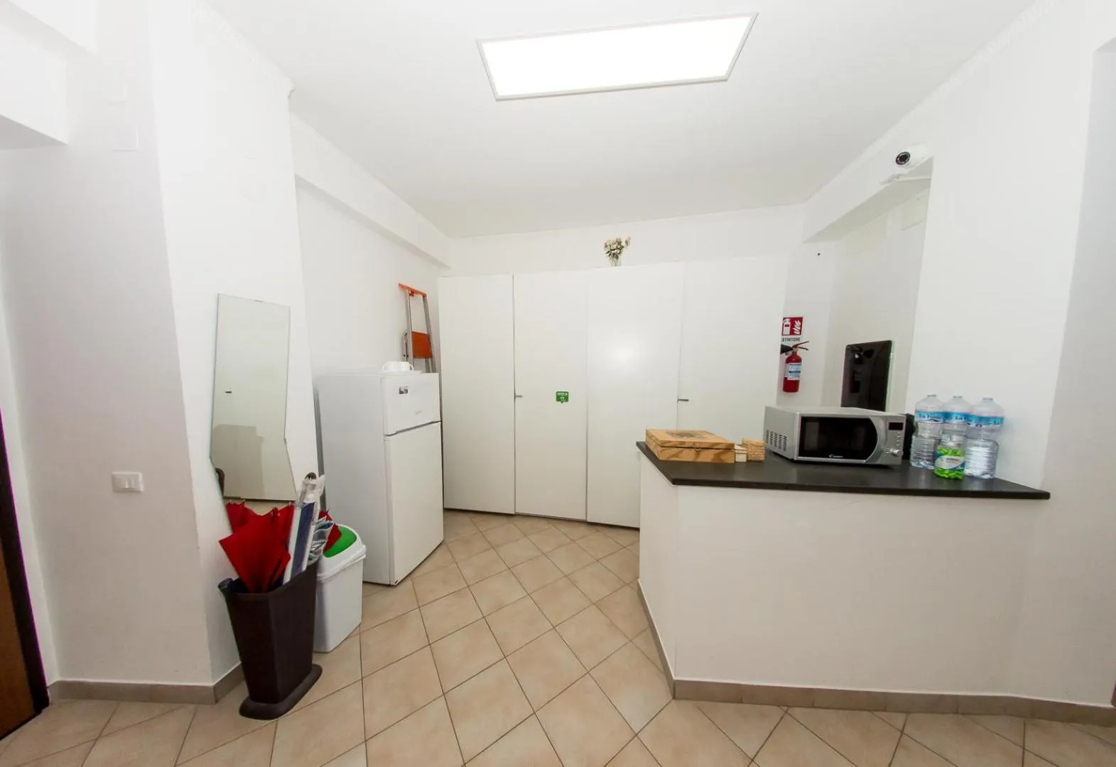 Lobby or reception in B&B Into Palermo Rooms vicino al teatro Massimo