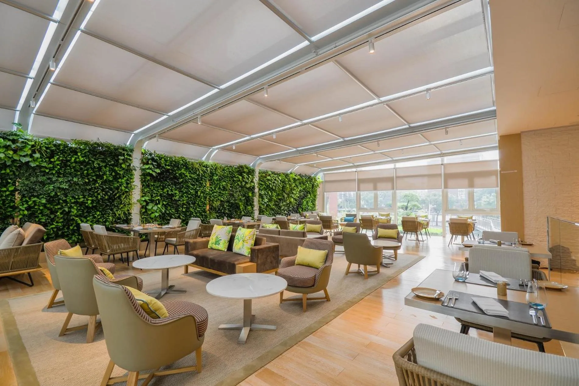 Restaurant/places to eat in Pan Pacific Beijing