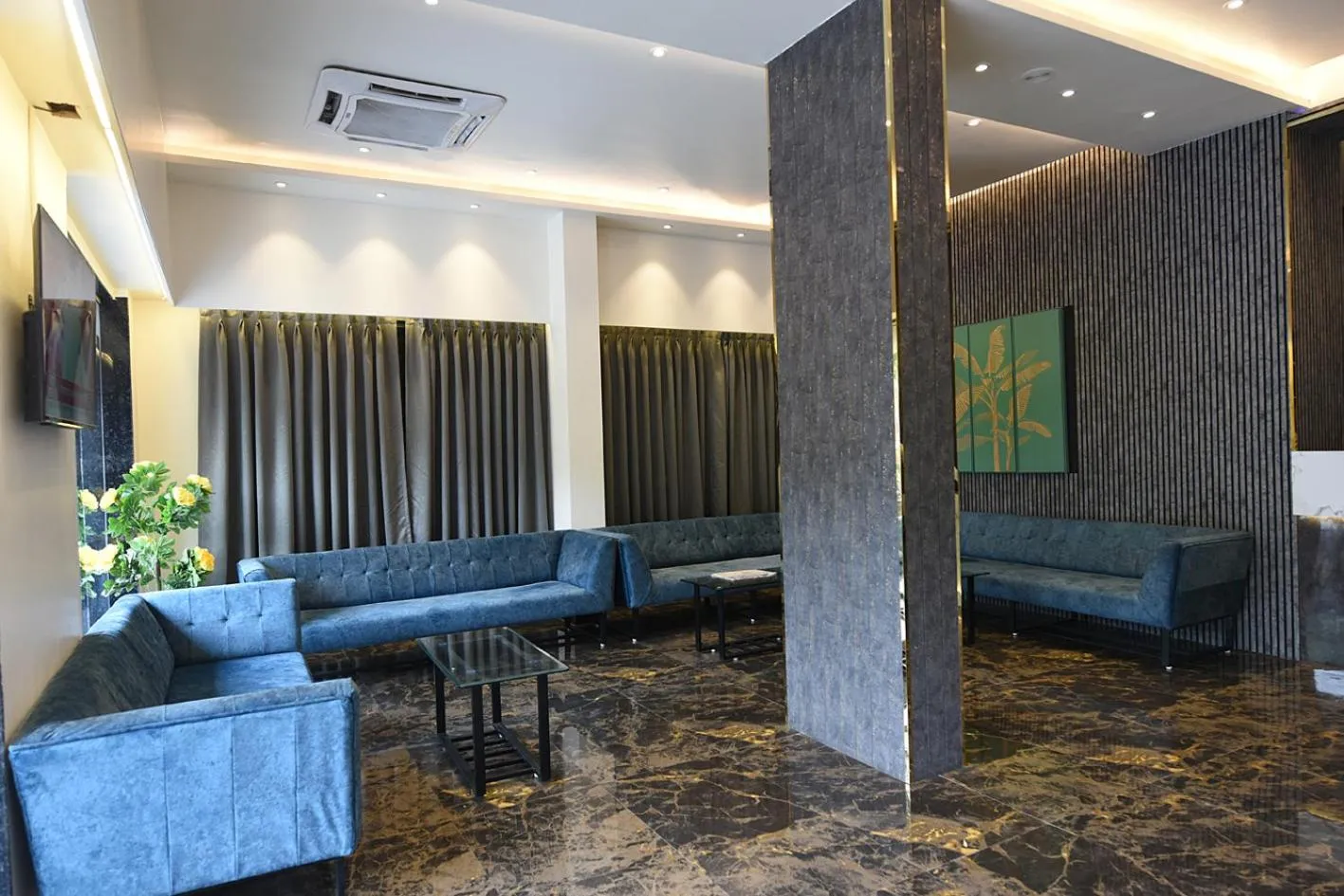 Lobby or reception in Kyriad Hotel Pimpri