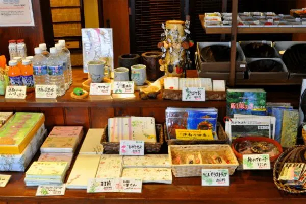 On-site shops in Shinano Sou