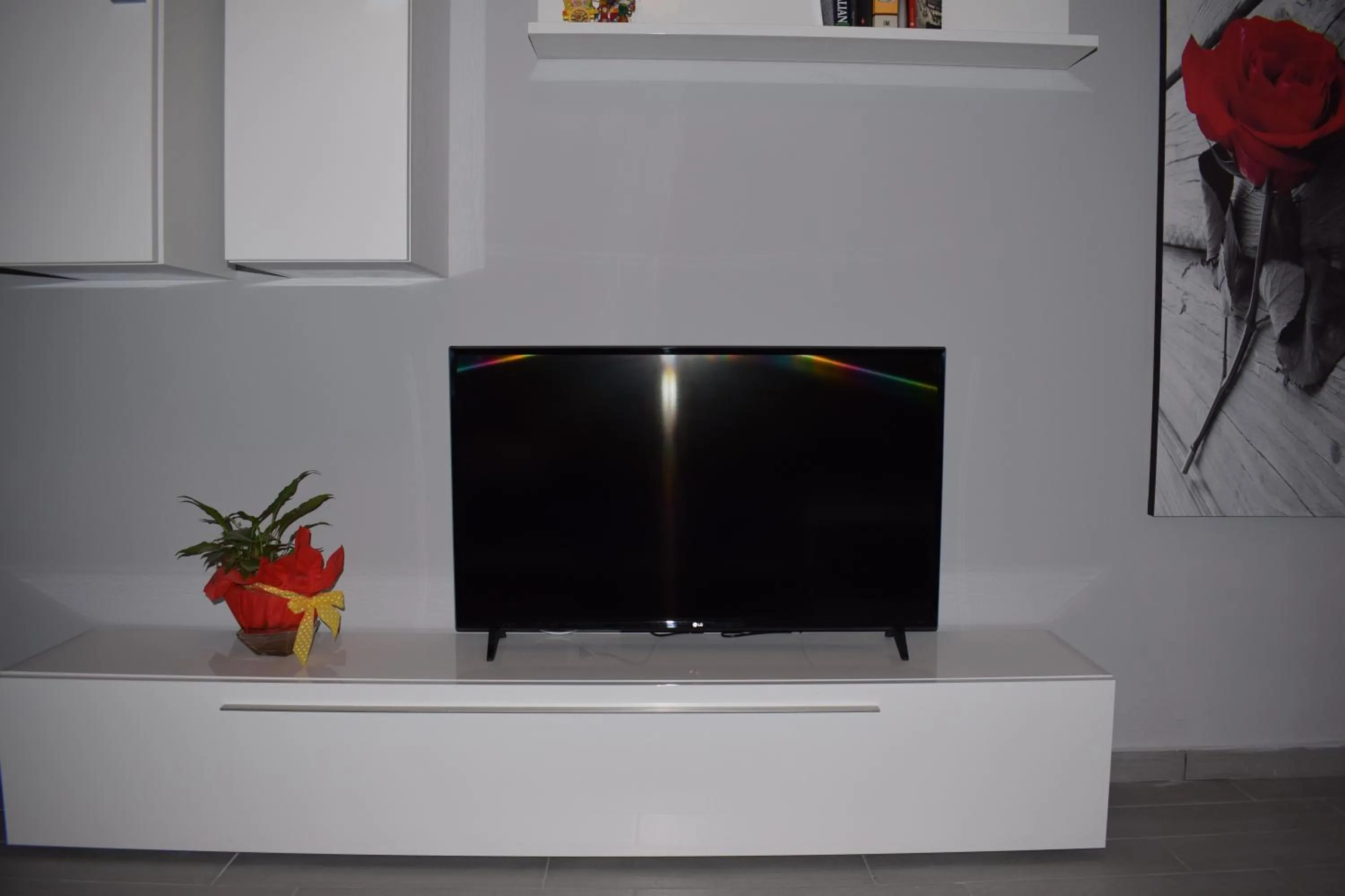 Communal lounge/ TV room in Casa Normanna