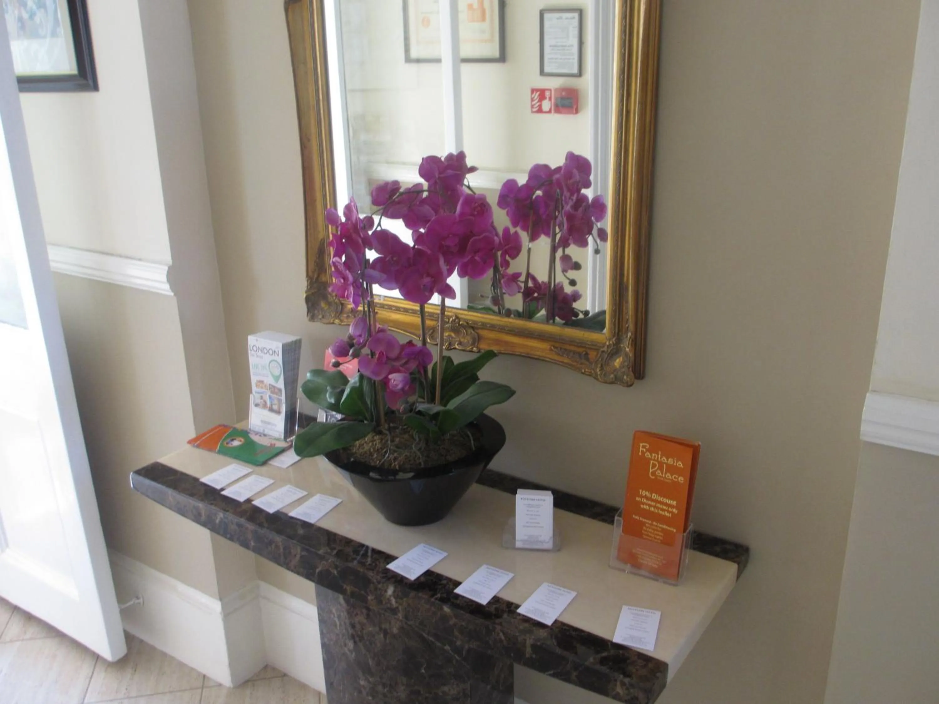 Lobby or reception in Belvedere Hotel