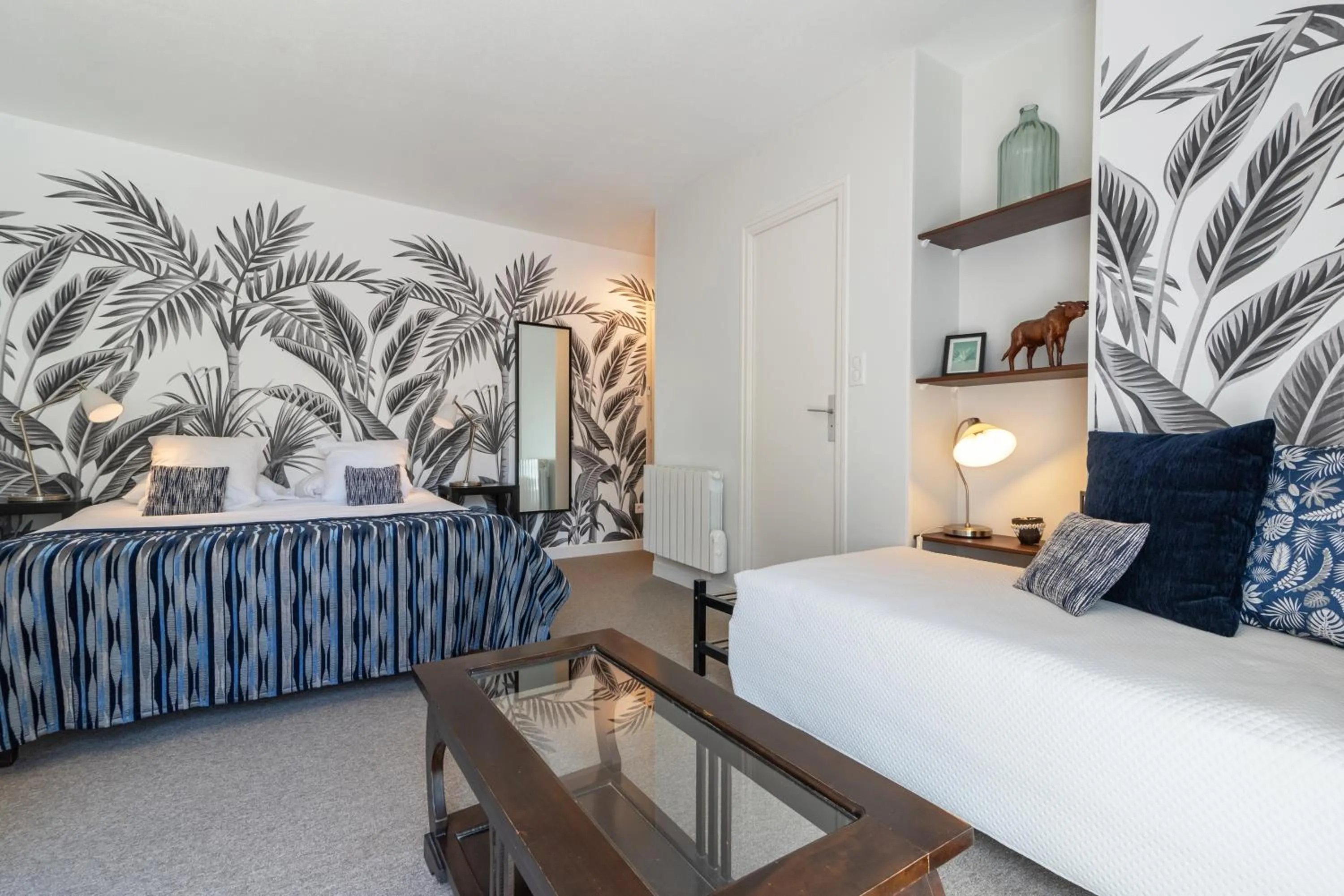 Bed in Carnac Lodge Hotel & Spa