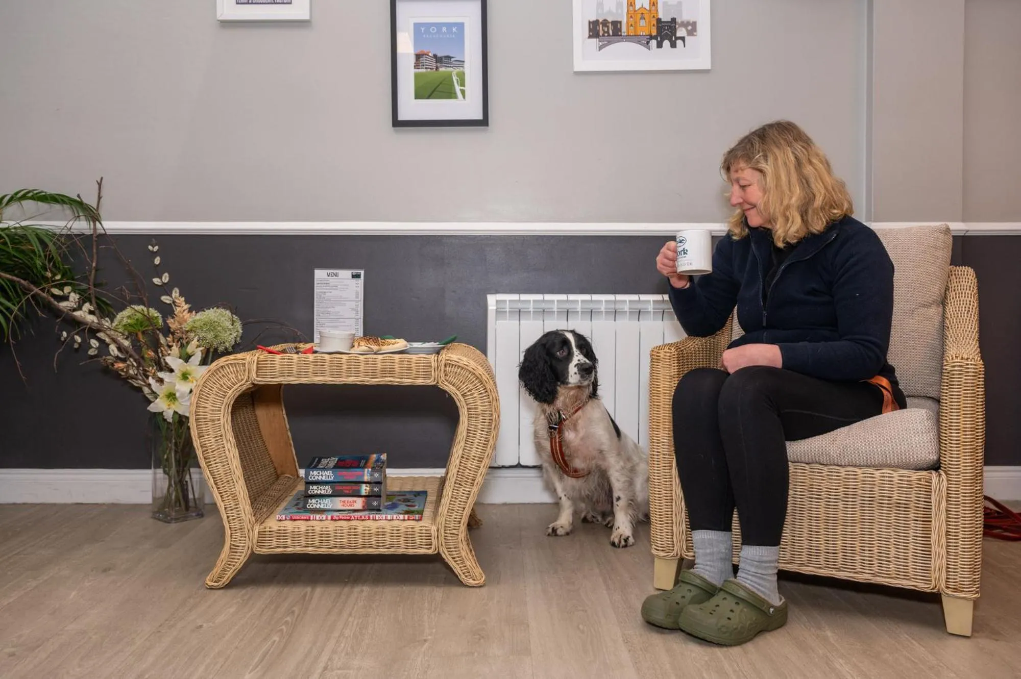 Restaurant/places to eat in Stableside Hostel at York Racecourse