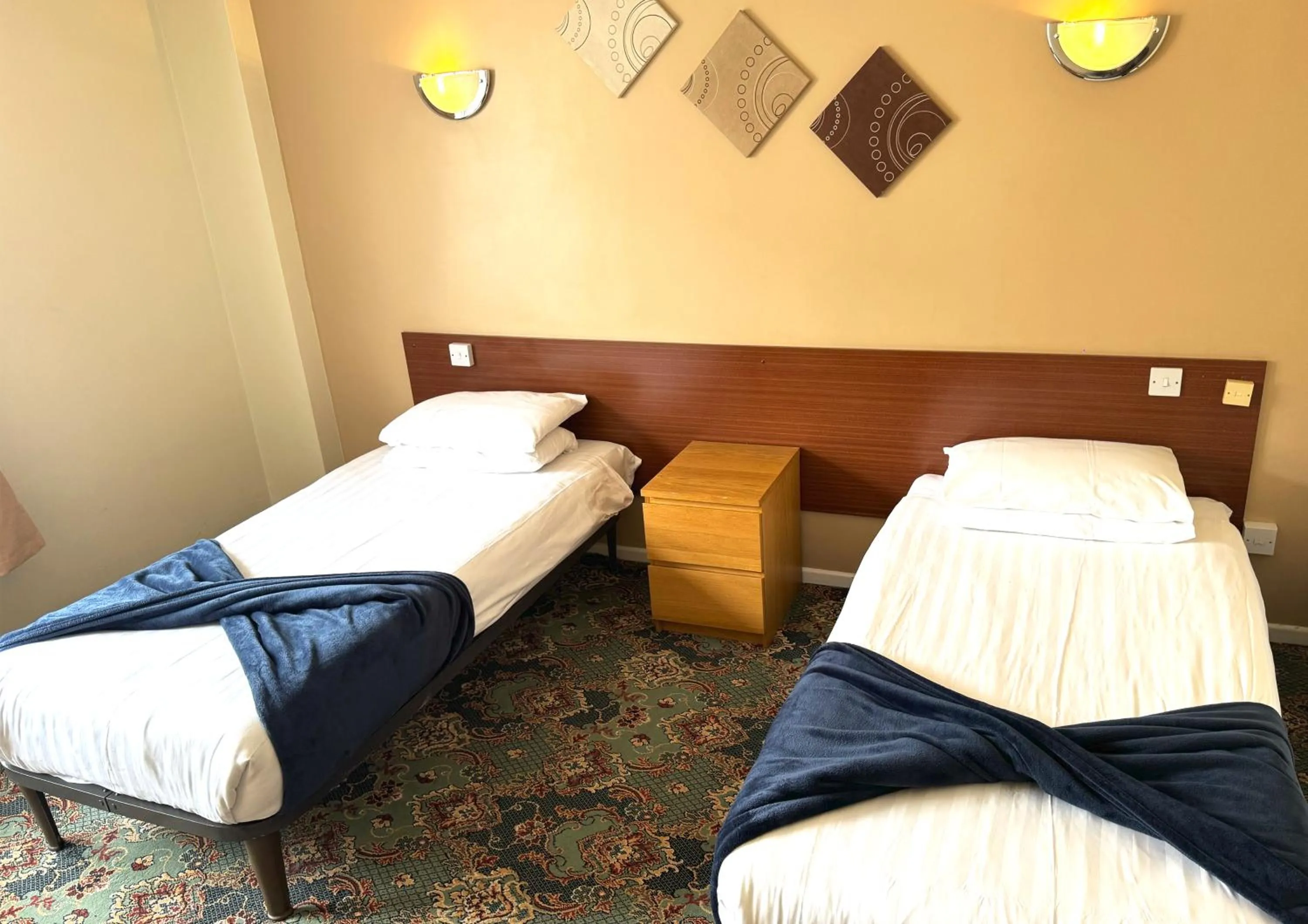 Bedroom, Bed in The Oakland Hotel