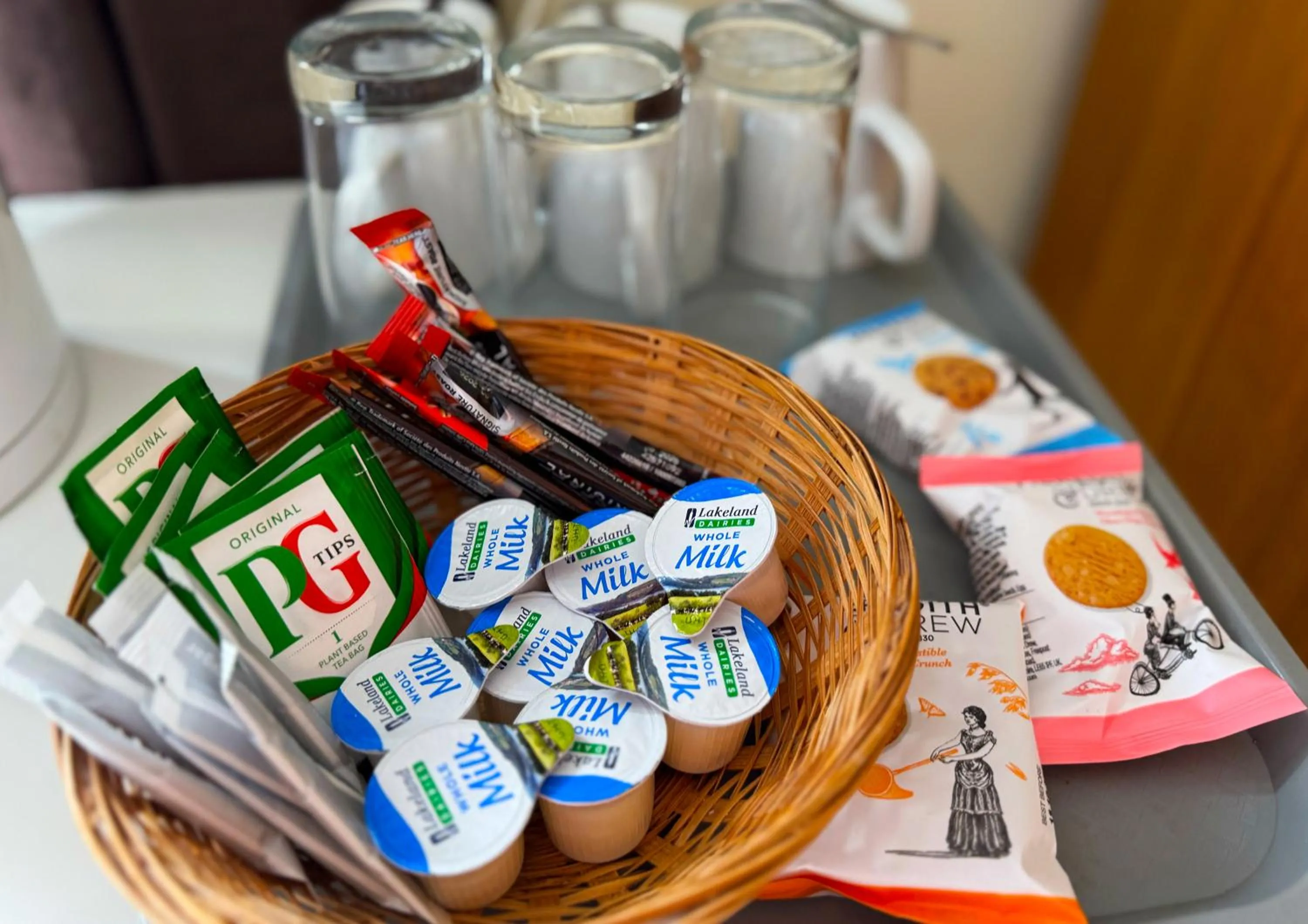 Drinks in The Oakland Hotel