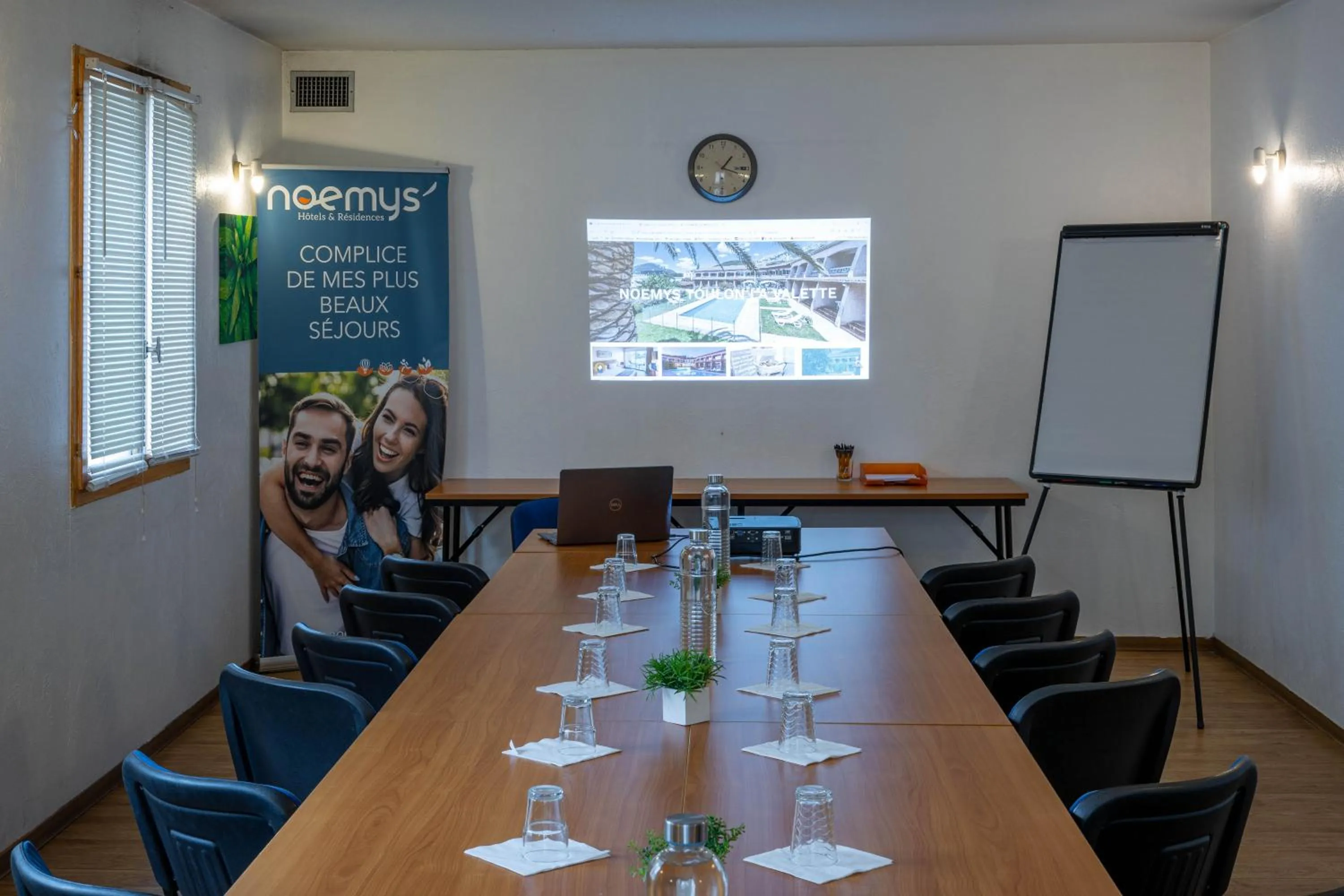 Meeting/conference room in Noemys Toulon La Valette - Hotel restaurant avec piscine