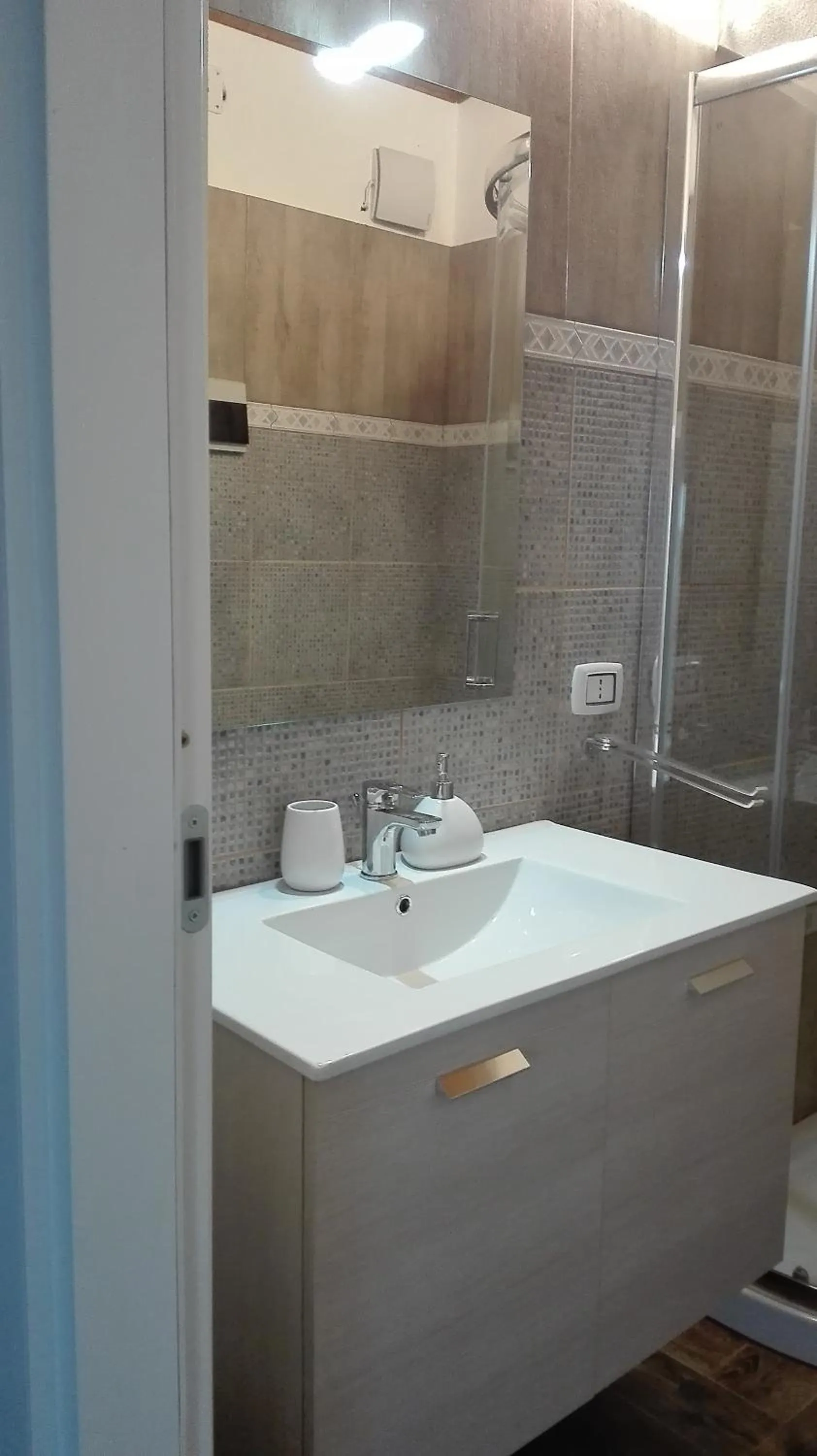 Shower in B&B Santa Barbara