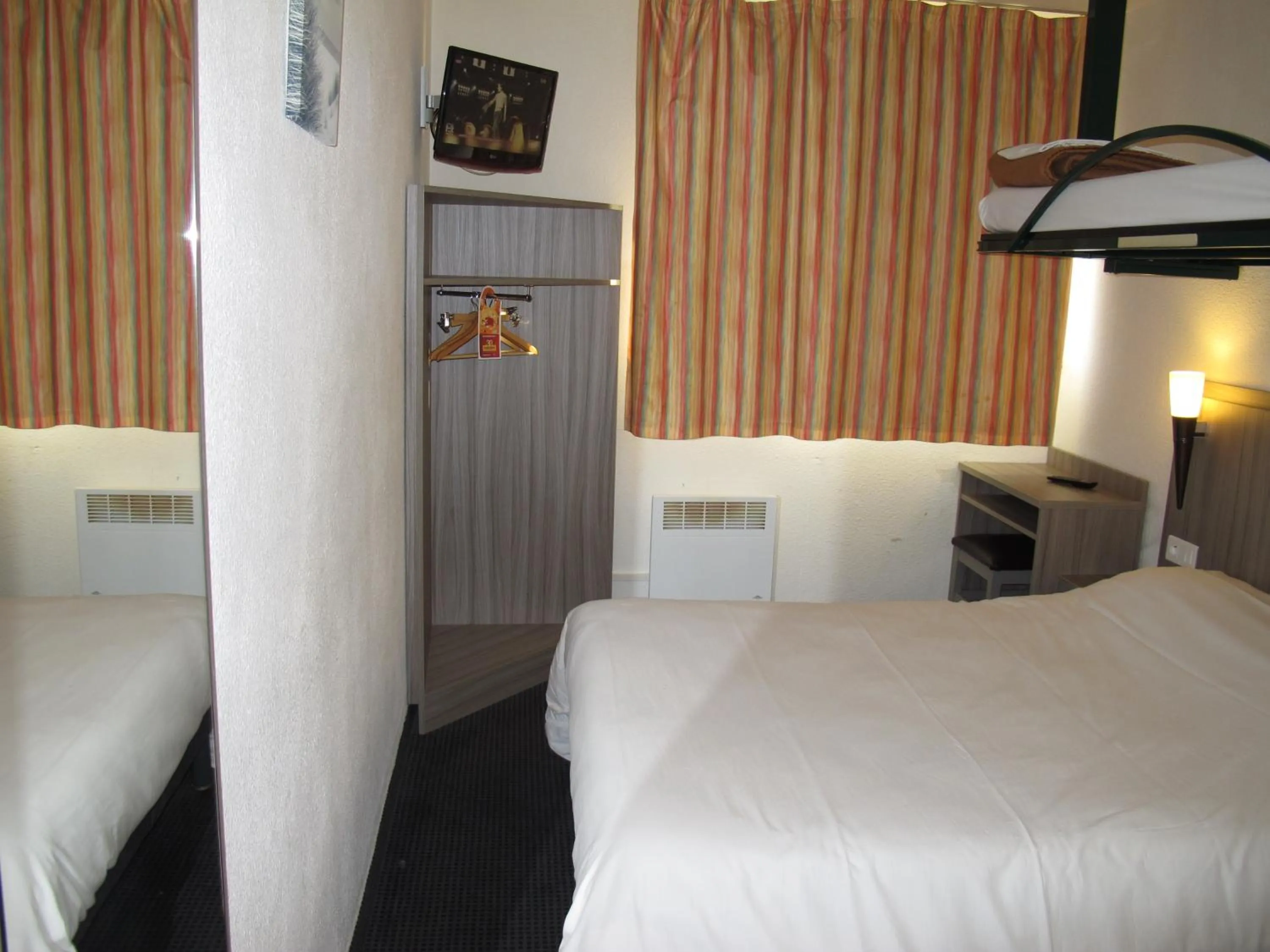 Bedroom, Bed in Initial by Balladins Béthune