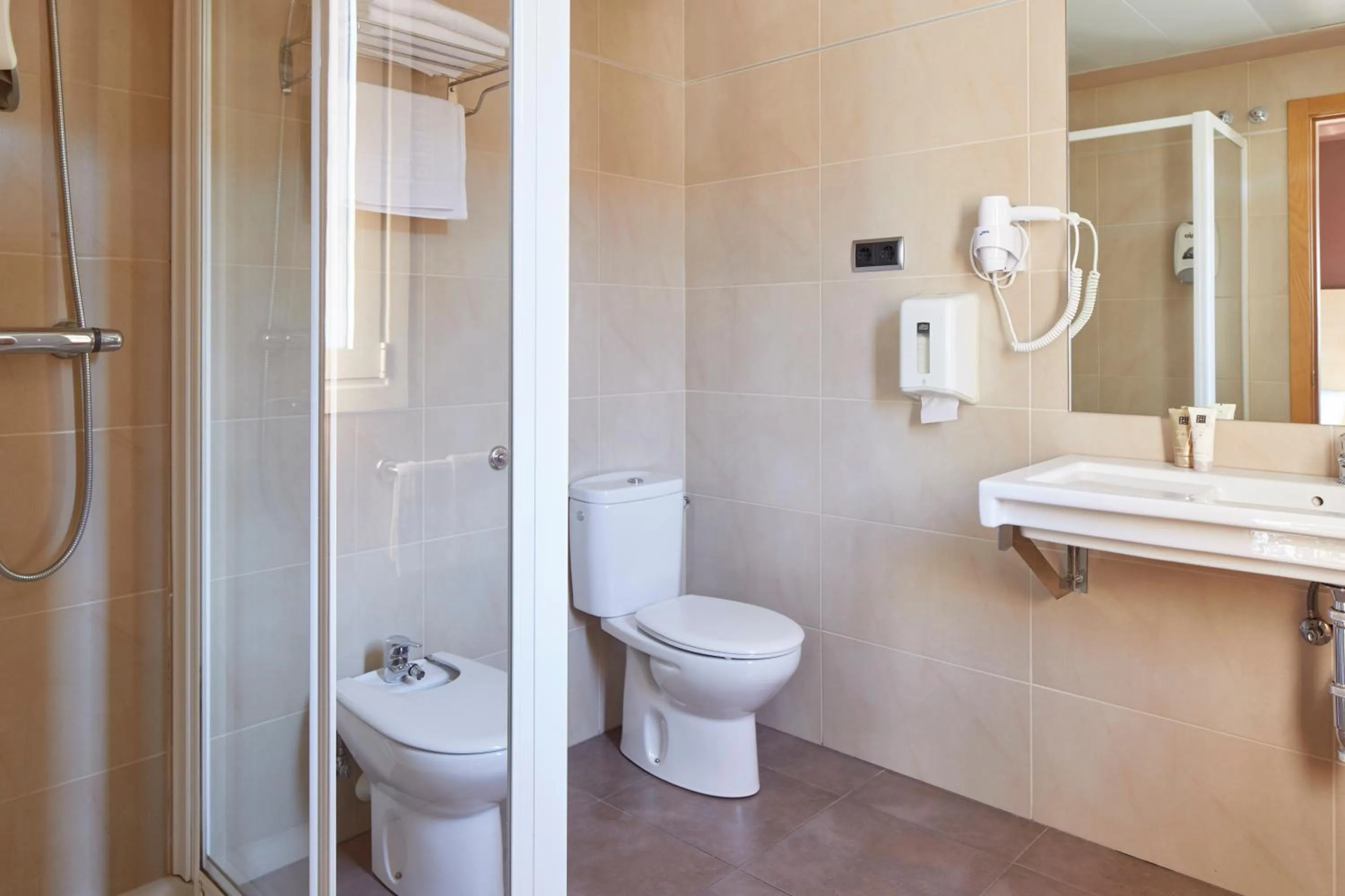 Bathroom in Iraipe Santuario de Arantzazu Hotel