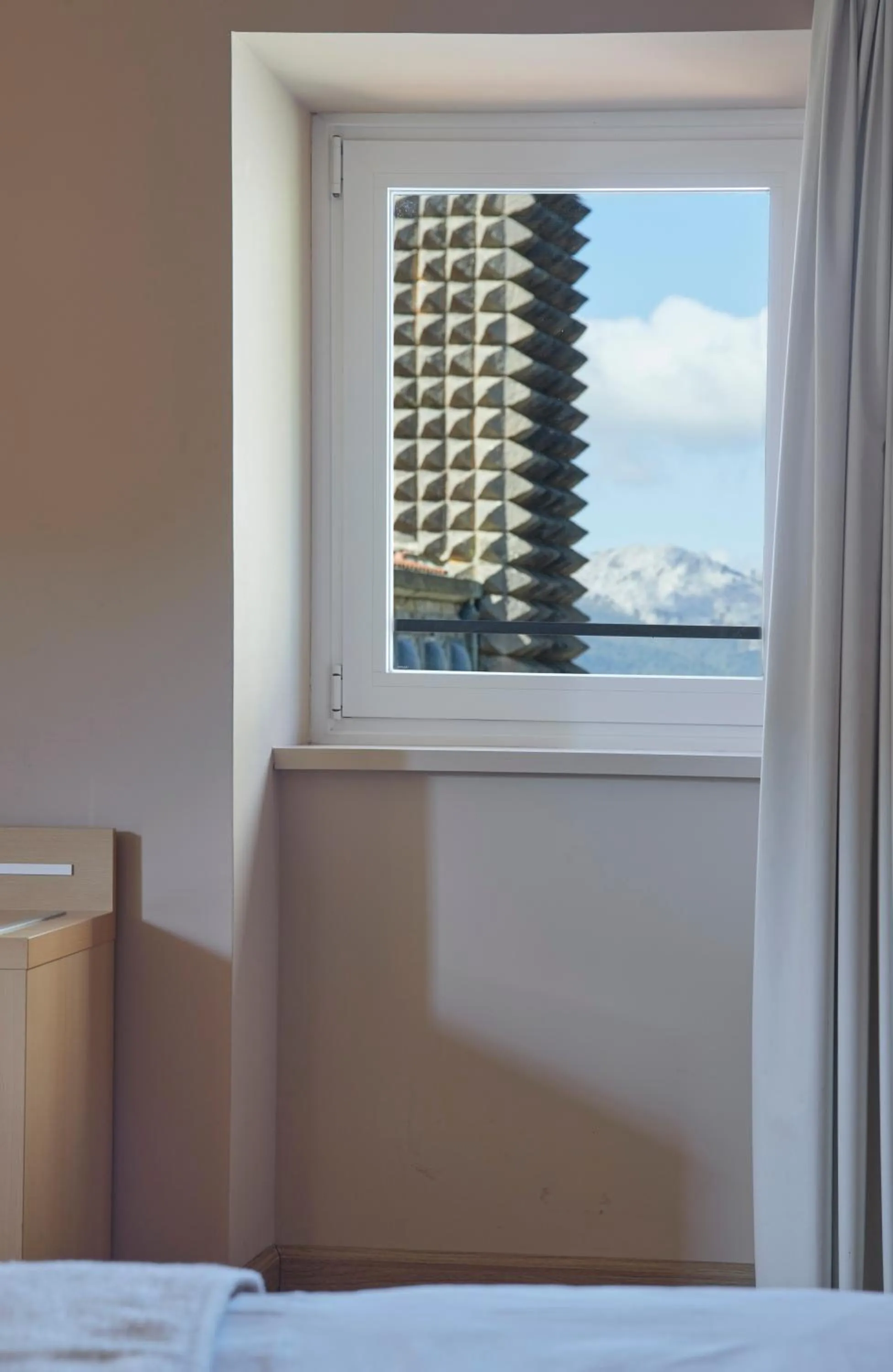 Mountain view, Bed in Iraipe Santuario de Arantzazu Hotel