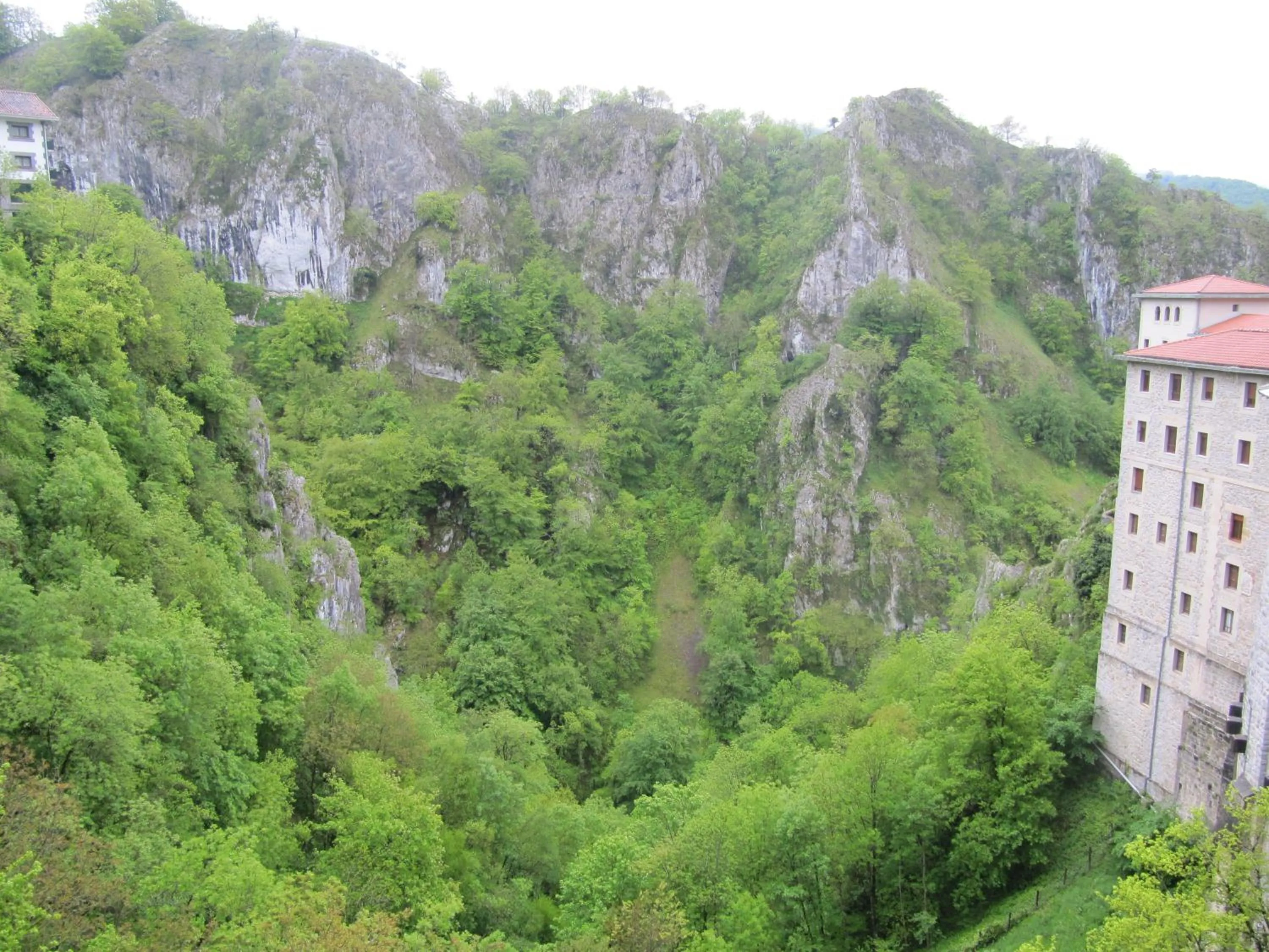 Facade/entrance in Iraipe Santuario de Arantzazu Hotel